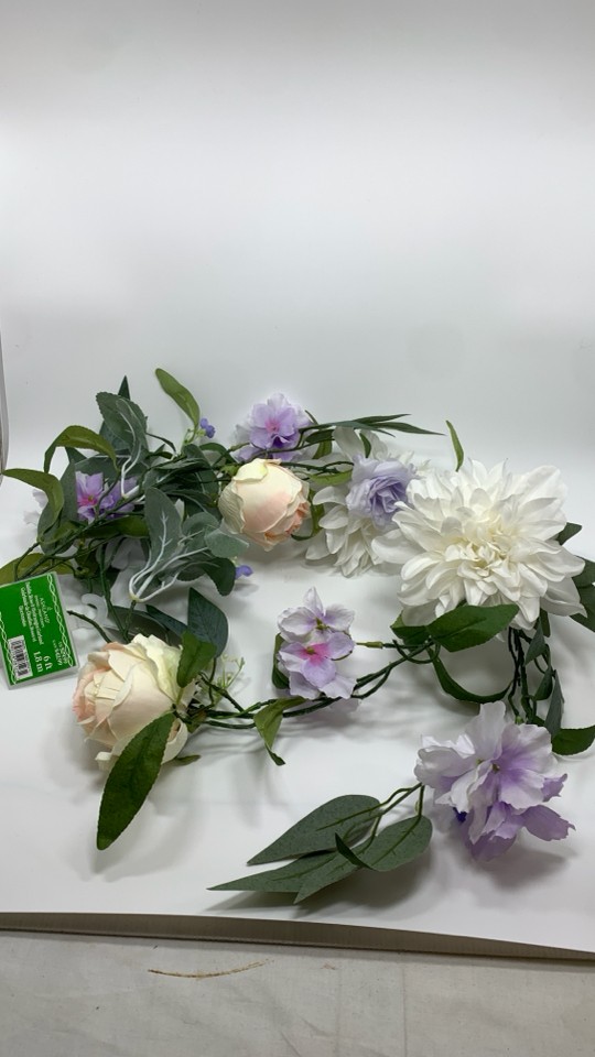 FAUX ROSE AND HYDRANGEA GARLAND