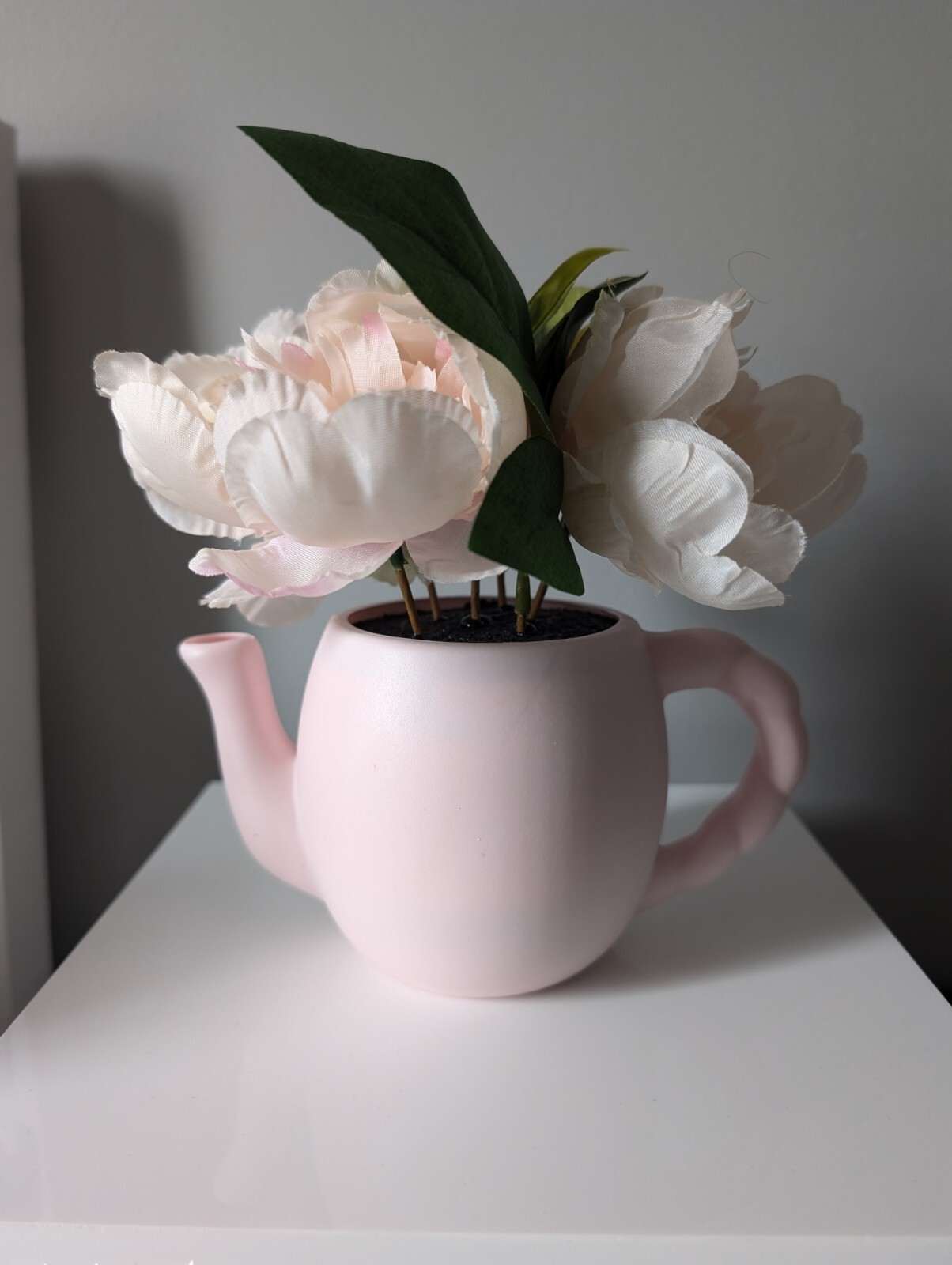 Target Bullseye Valentines Pink Teapot Faux Fower Arrangement Tabletop Decor