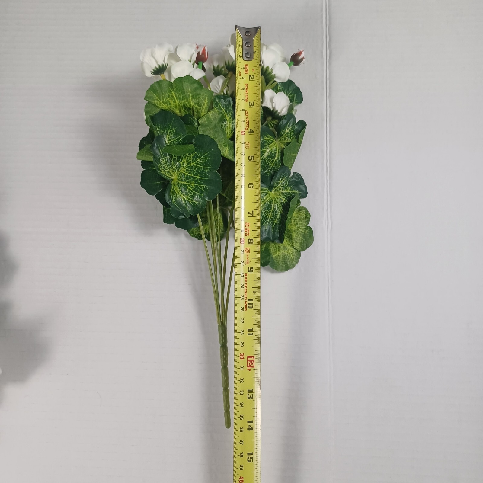 Mini Geraniums Artificial Faux Flowers -White -Set Of 4 -NEW -Floral Decoration