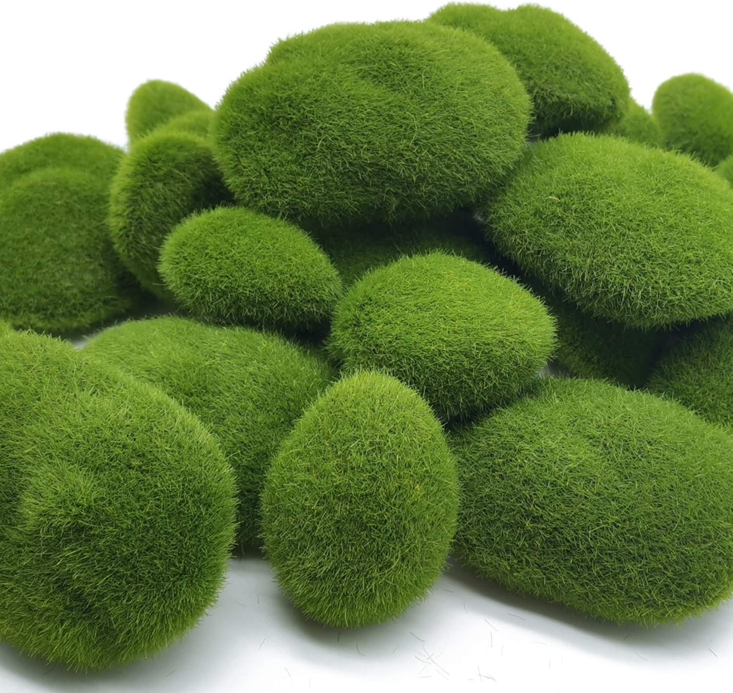 Versatile 30 PCS Green Moss Rocks – Ideal for Fairy Gardens & Indoor Decor
