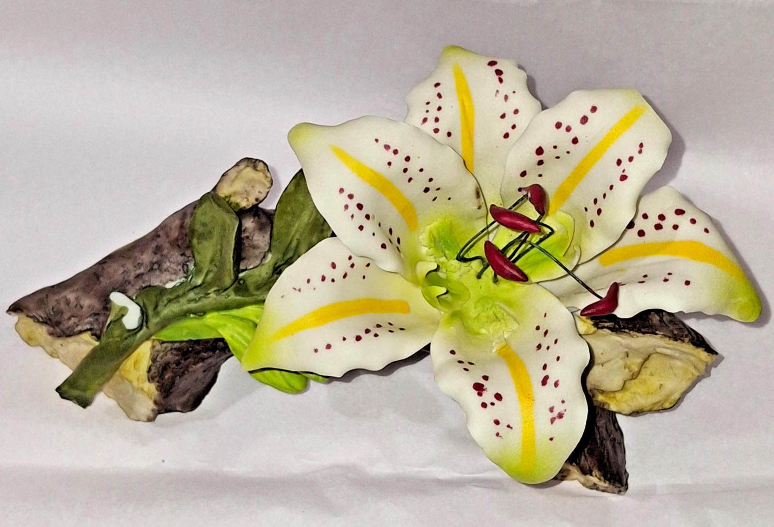 VTG Rare Tiger Lily Branch Cream Yellow Green Italy Porcelain Has Damage