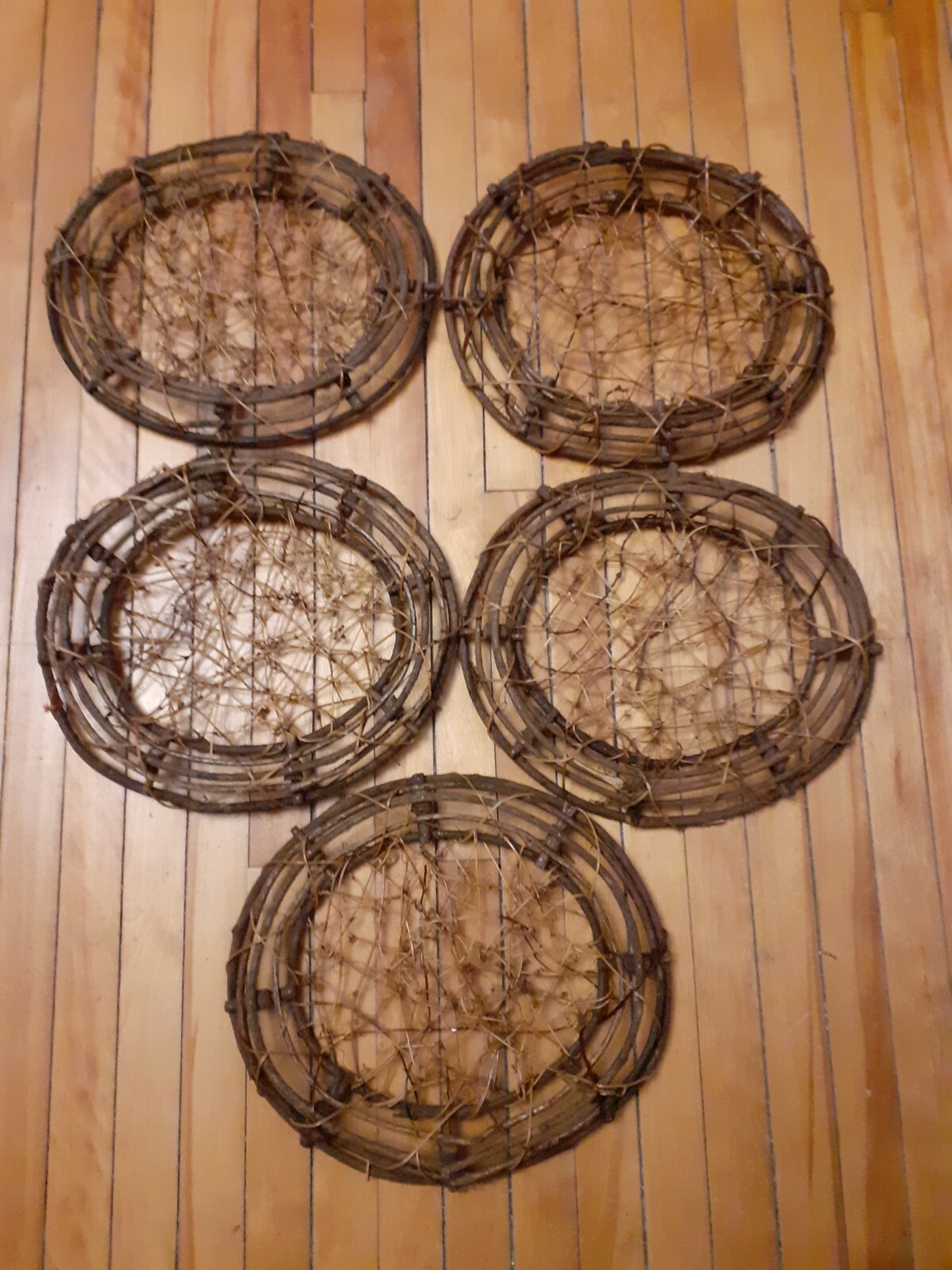 Lightweight Natural Grapevine Wreaths to Decorate, Pack of 5. Oval 12 x 14″