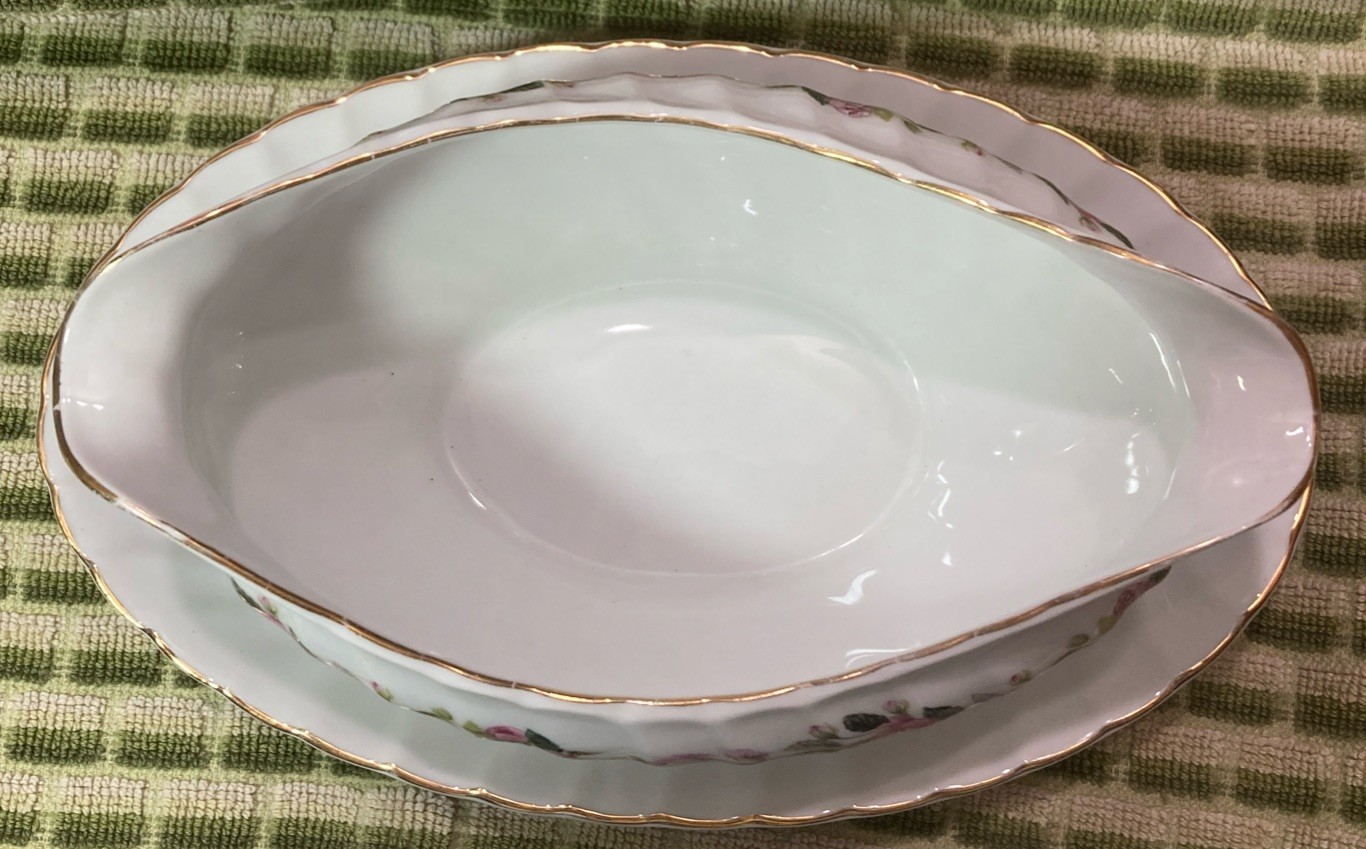Vintage Creative Fine China 2345 “REGENCY ROSE” Gravy Boat