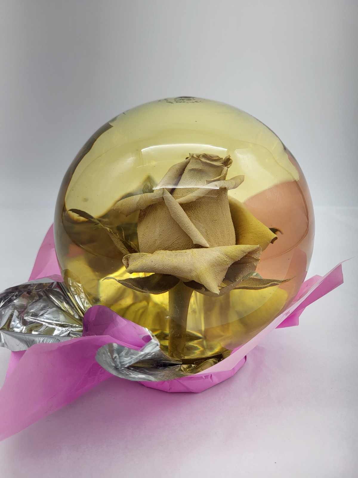 Forever White/ Ivory Rose in 6″ Glass Water Globe