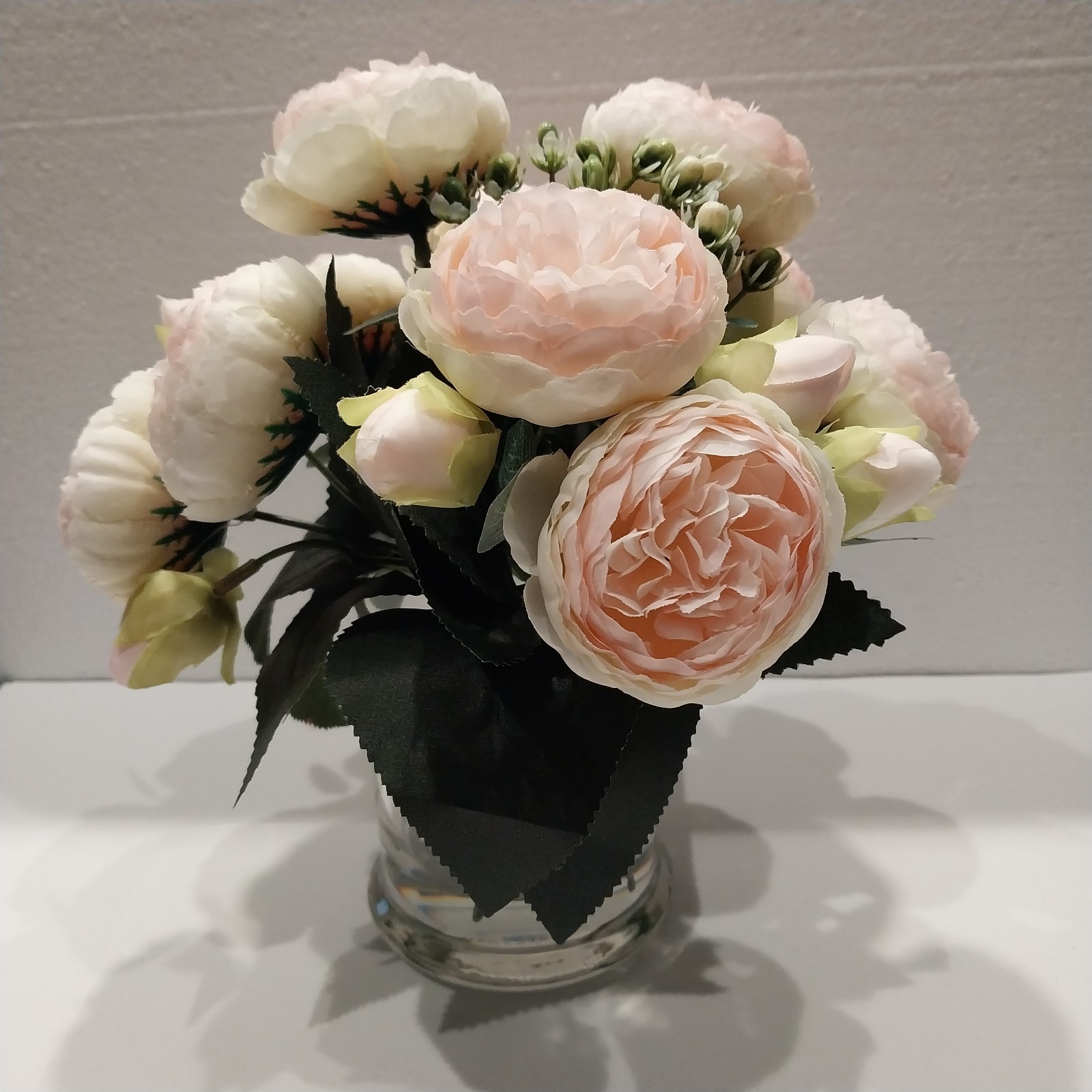 Faux Artificial Roses Flower Arrangement in Glass Vase w/ Faux Water