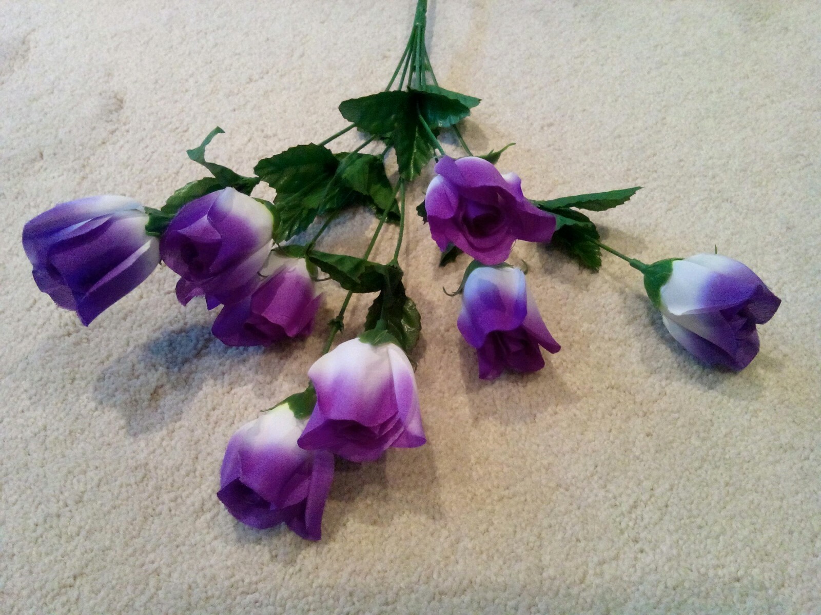 Vintage Single 16″ Artificial Green Stem & Leaves With 8 Purple And White Tulips