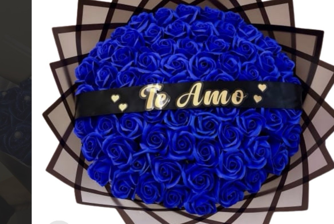 100 Roses Forever