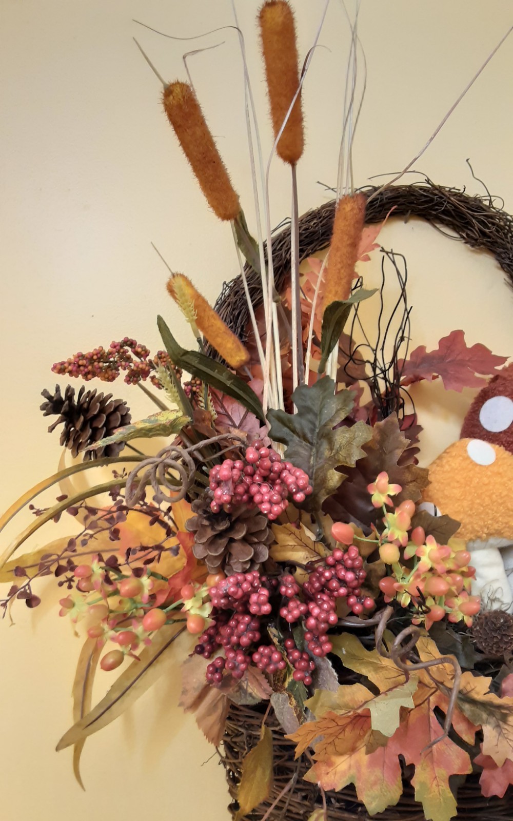Fall Door Decor Autumn Mushroom Basket Woodsy Wreath Wall Hanging Thanksgiving