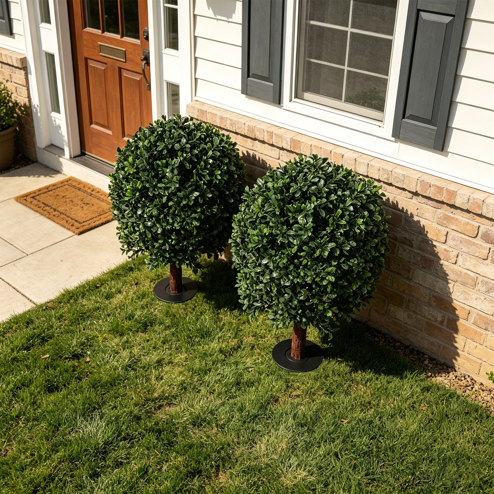 2pcs 27 inch Artificial Boxwood Topiary Ball Trees With Ground Spike UV Material