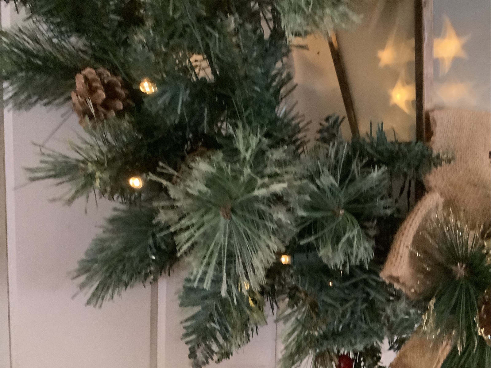 VTG 26″ ” Artificial Pine Wreath w Battery Lighted Lantern Burlap Christmas