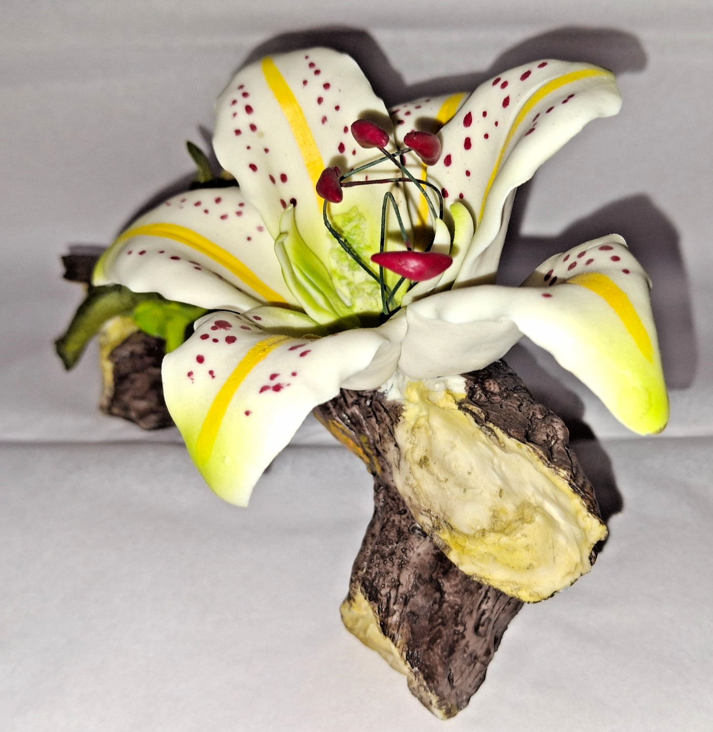 VTG Rare Tiger Lily Branch Cream Yellow Green Italy Porcelain Has Damage