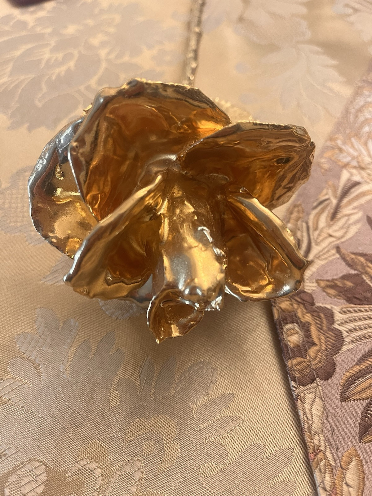 Real American Rose Dipped In 24K Yellow Gold Made In USA 12″ Lasts Forever