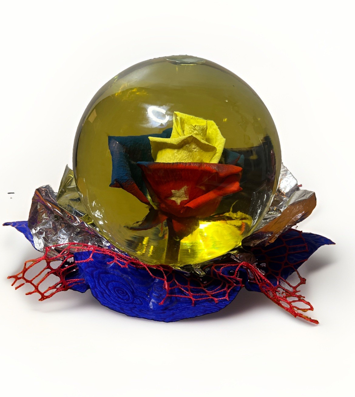 Forever American Flag ROSE In Glass Ball Water Dome Globe Large Real Rose 6”