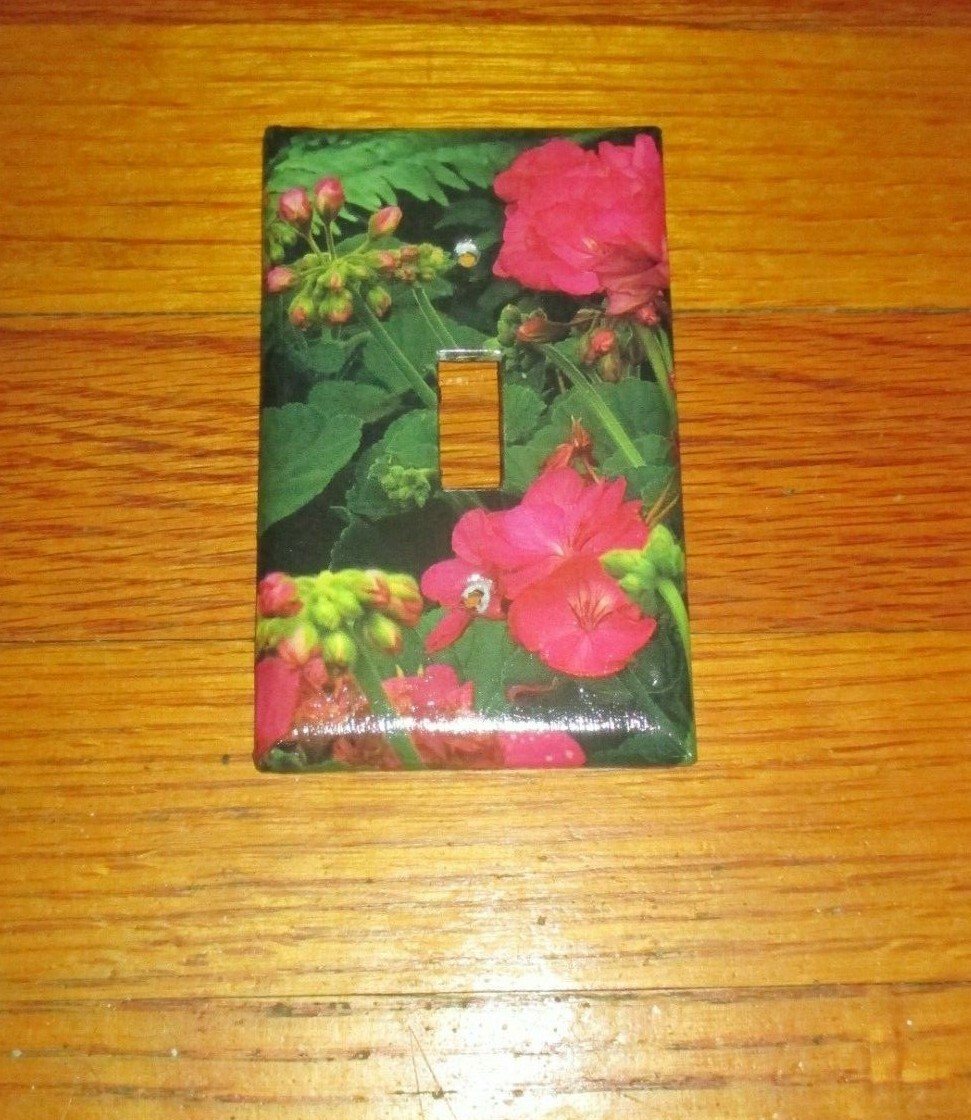 GERAMIUMS SUMMER FLOWERS FLORAL Light Switch Cover Plate B
