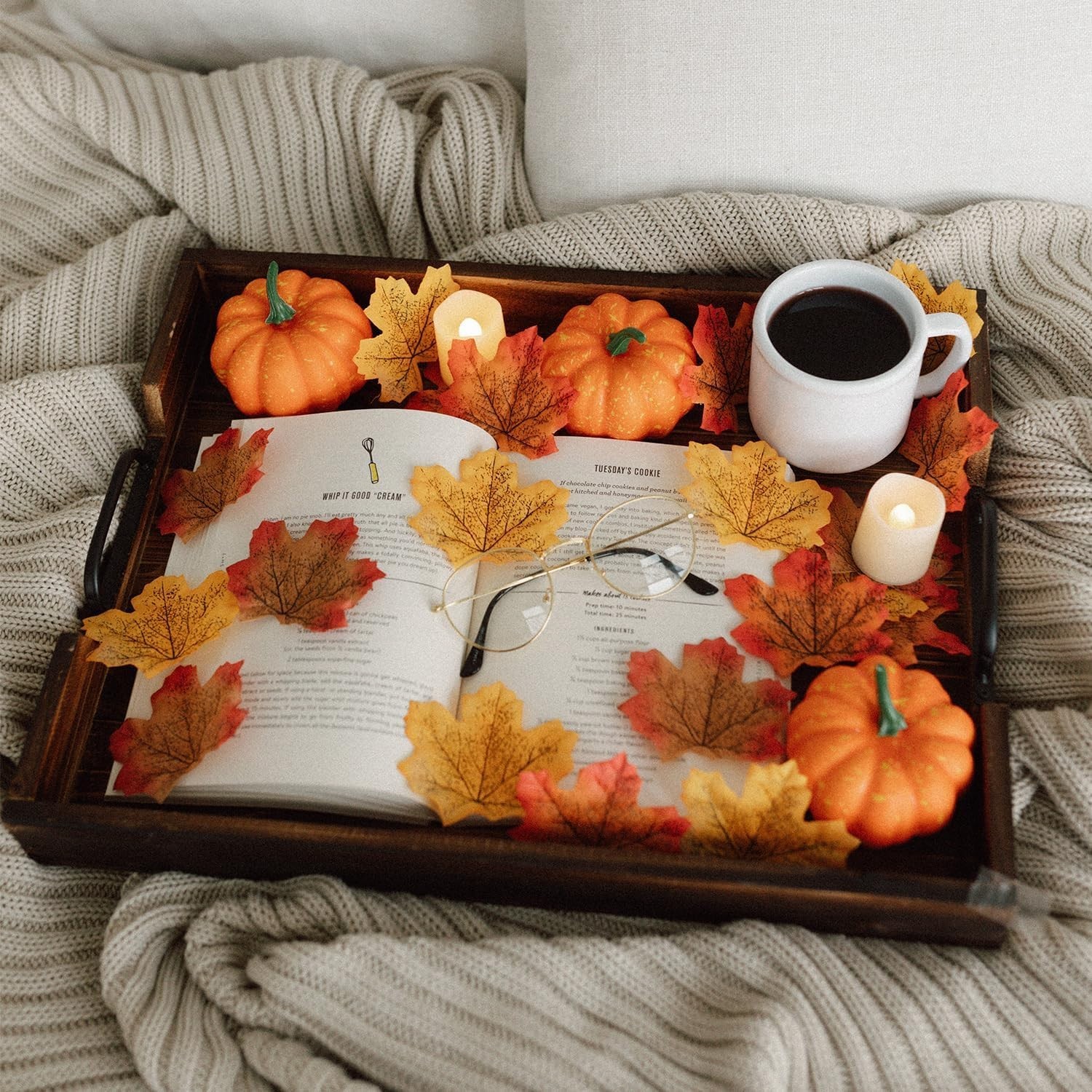 300Pcs Maple Leaves, Autumn Artificial 6 Colors Mixed Fall Leaf for Fall Decor W