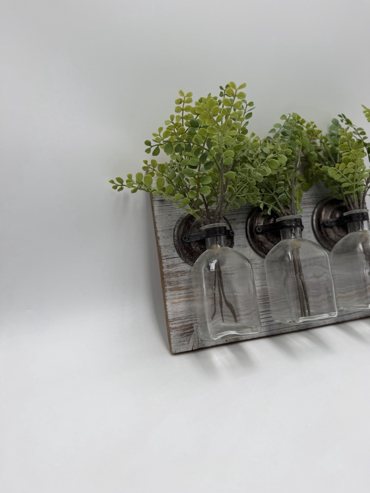 Rustic Farmhouse Wall Vase Decor Wood Panel 3 Glass Bottle Bud Vases Floral