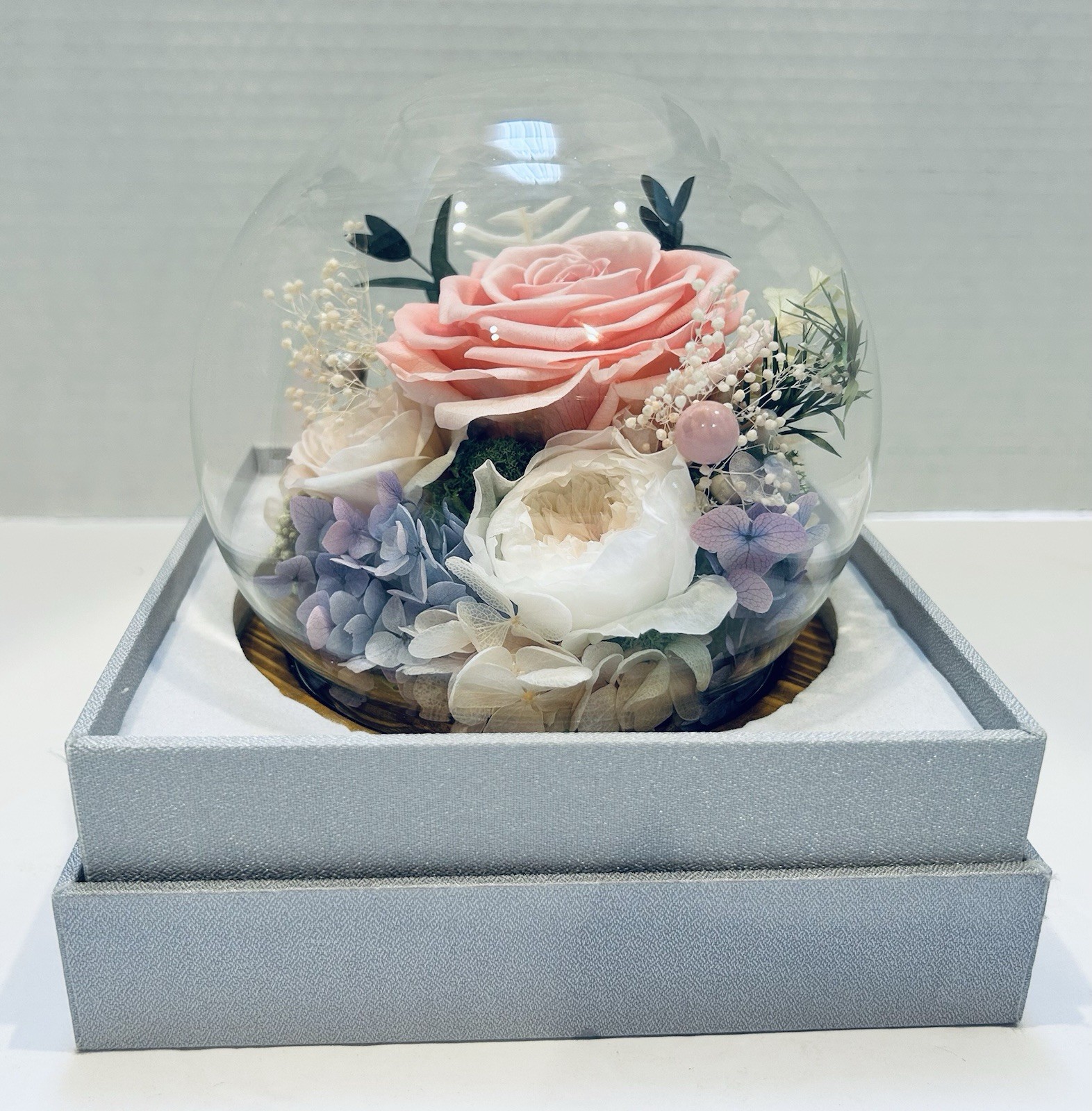 Preserved Flowers in Glass Dome with LED Light Forever Roses That Last