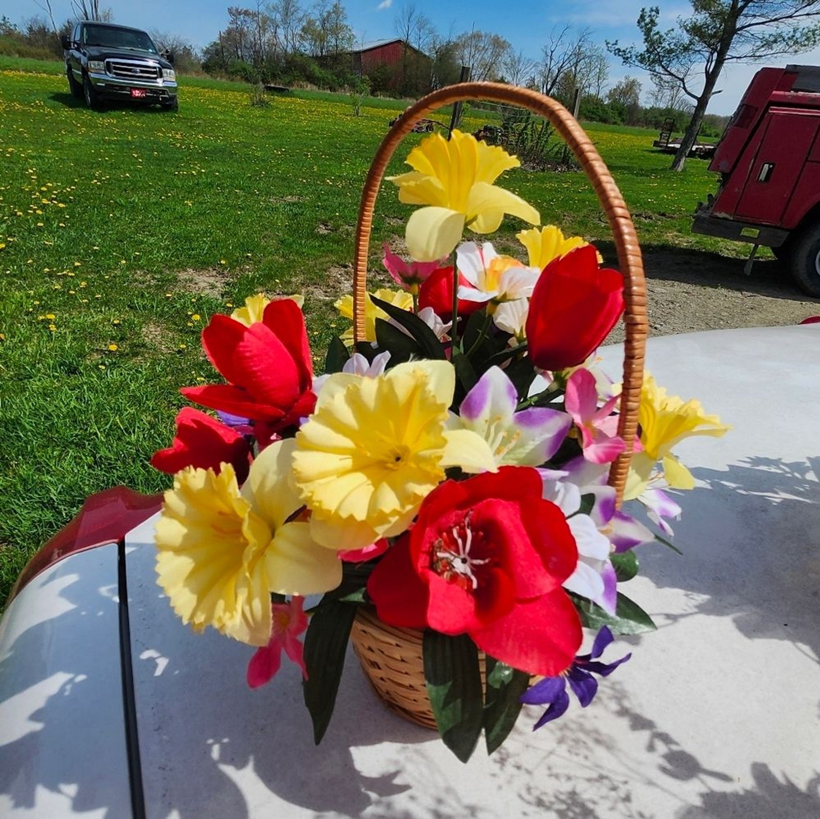 Hand Crafted Floral Table Centerpiece Fall Spring Daffodil Basket