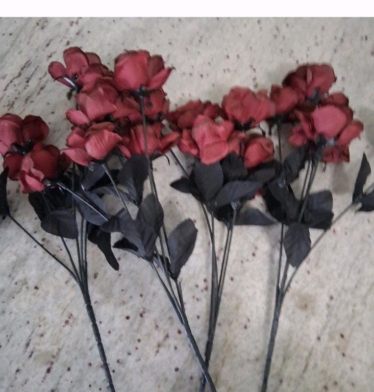 NIP Bundle Of 12 Red, Blue & Purple Faux Rose Bouquets!