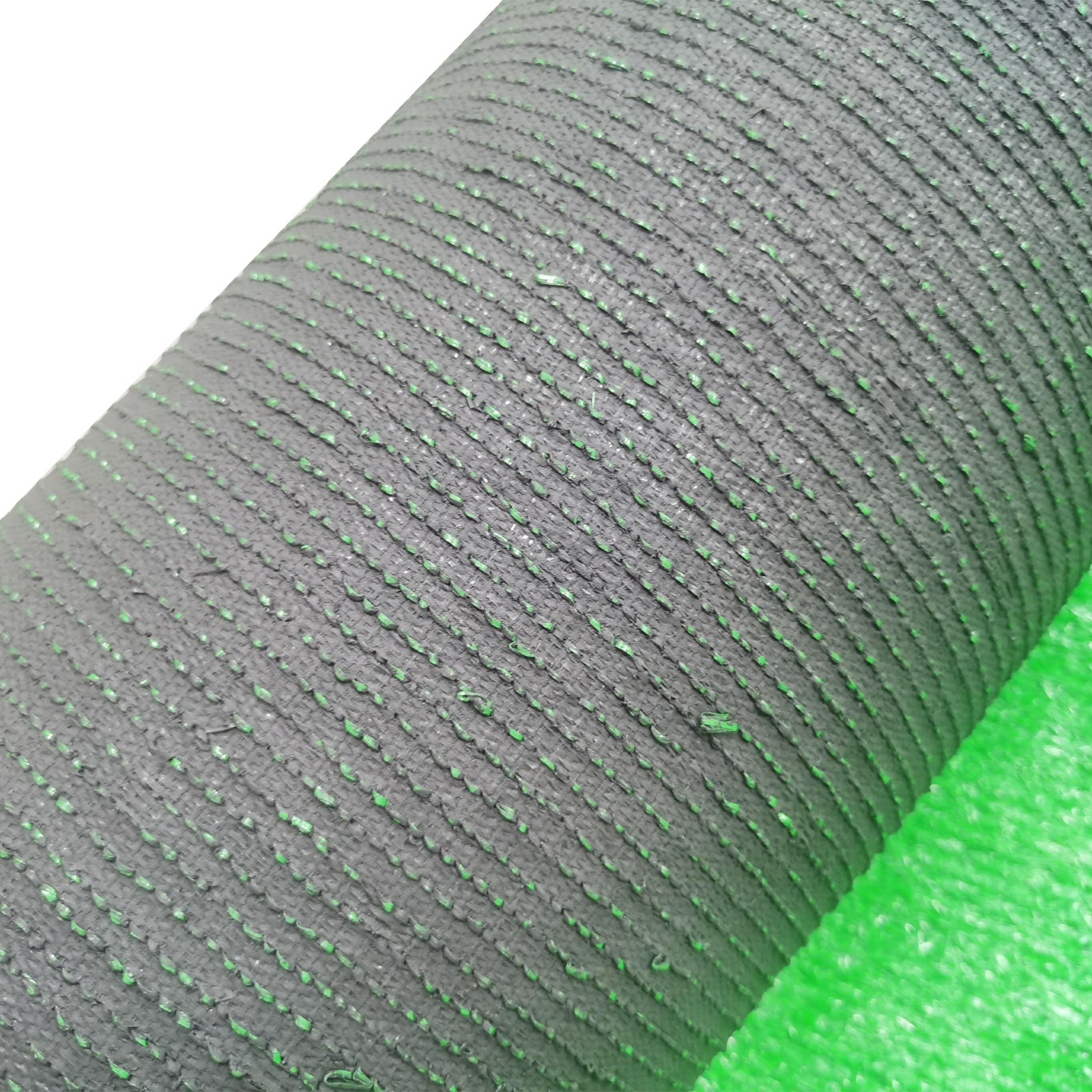 Artificial Grass Dark Emerald Green Color 1.5cm Thick Glf Practice 6.5 x 32ft