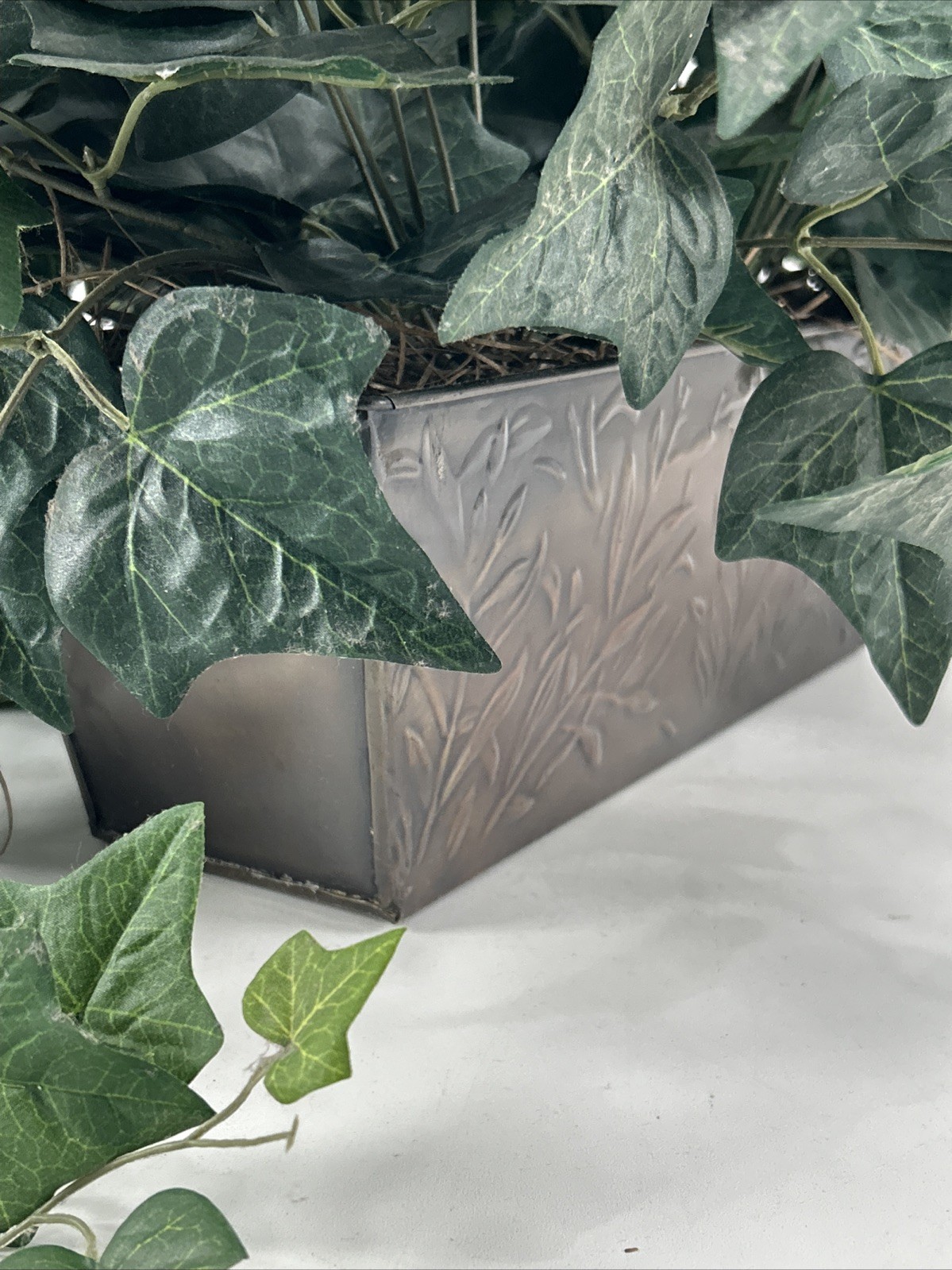 Ivy Plant in Antique Bronze Metal Planter Silk Plant 20″x15″ Green Ivy