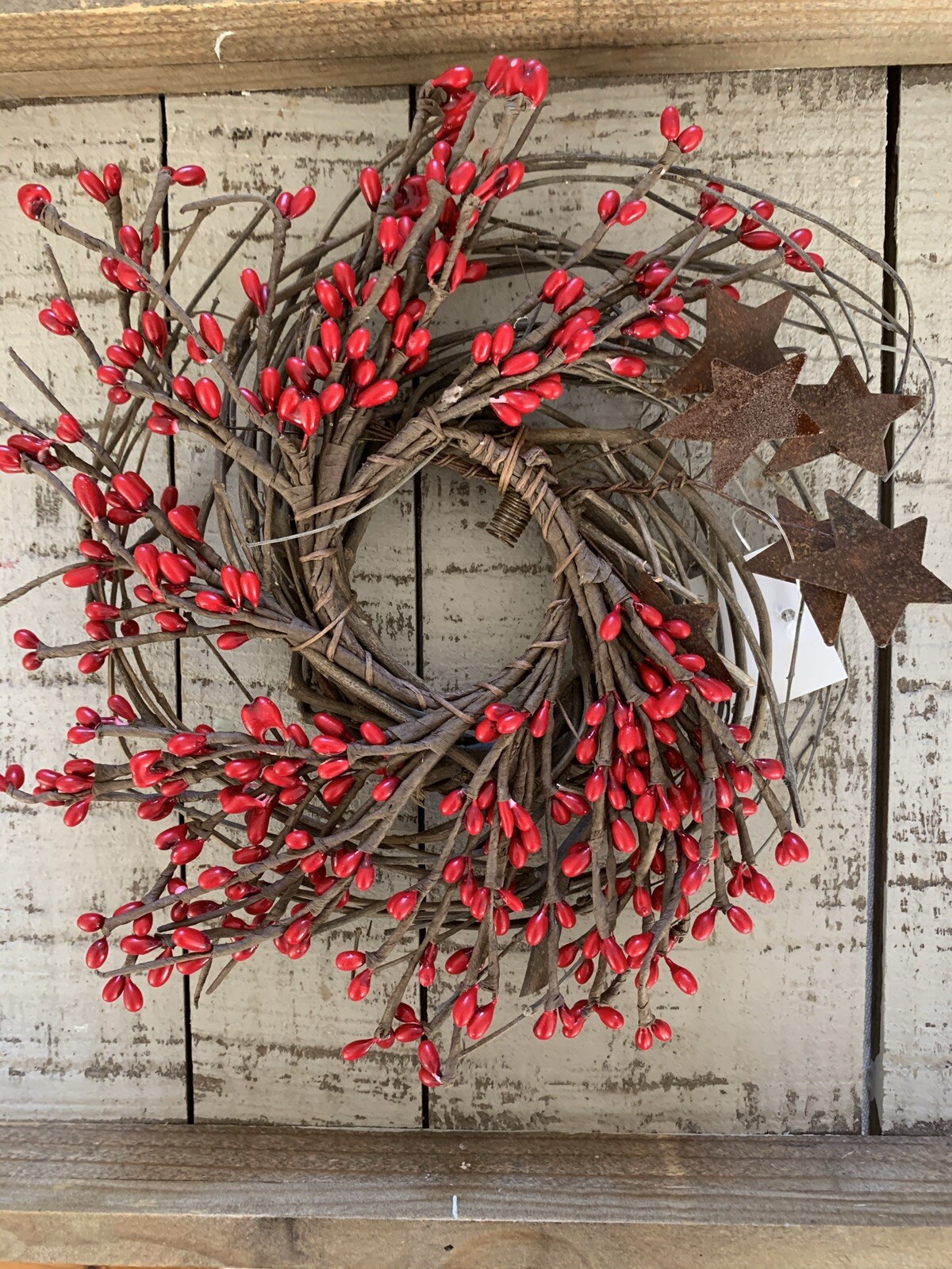 8” Red Pip & Star Twig Wreath – Primitive Farmhouse Americana Country