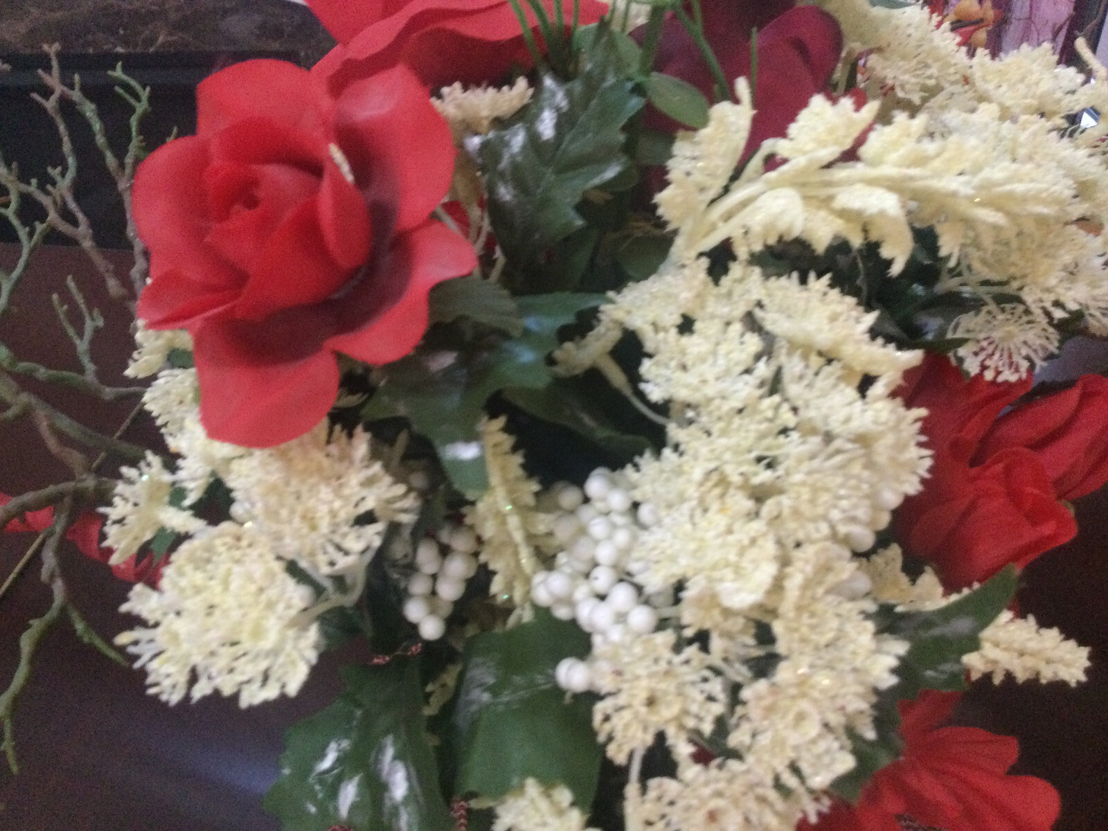 WINTER HOLIDAY FLOWER ARRANGEMENT VINTAGE FLOWERS SILK PLASTIC