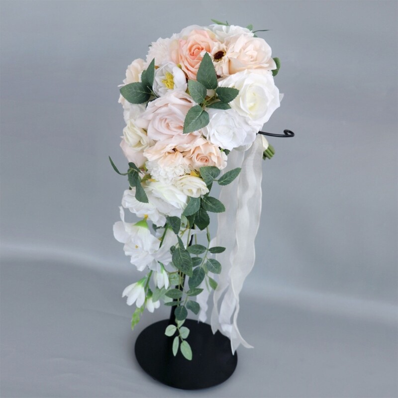 Handheld Artificial Rose Bridesmaids Bouquet for Birthday Anniversary Party