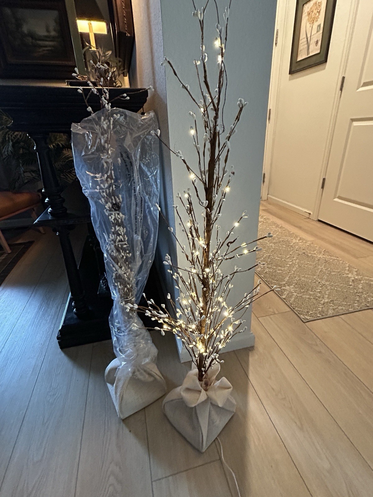 2 Bethlehem Lights White Pip Berry Lighted Table Top Trees In Burlap 36” Tall