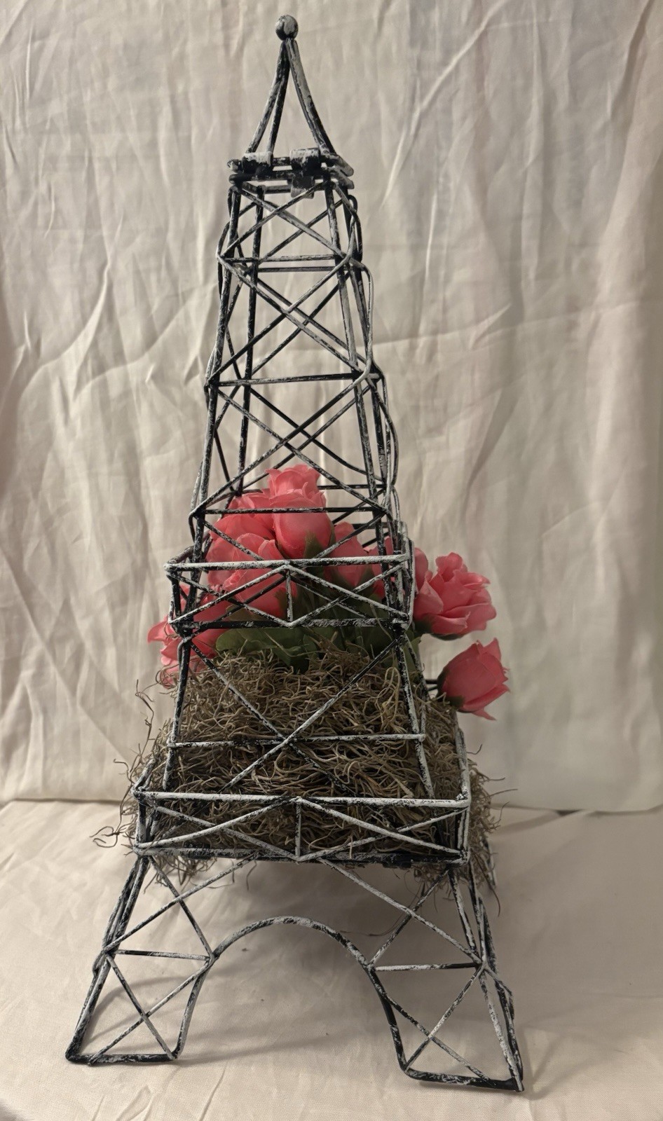 New Handmade Floral Arrangement Inside Of Tower With Pink Roses Sky Z3 15”