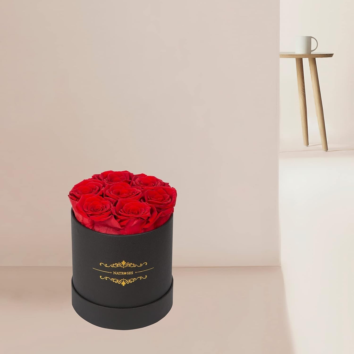 Elegant 7 Piece Preserved Roses Gift Box – Timeless Romance for Any Occasion