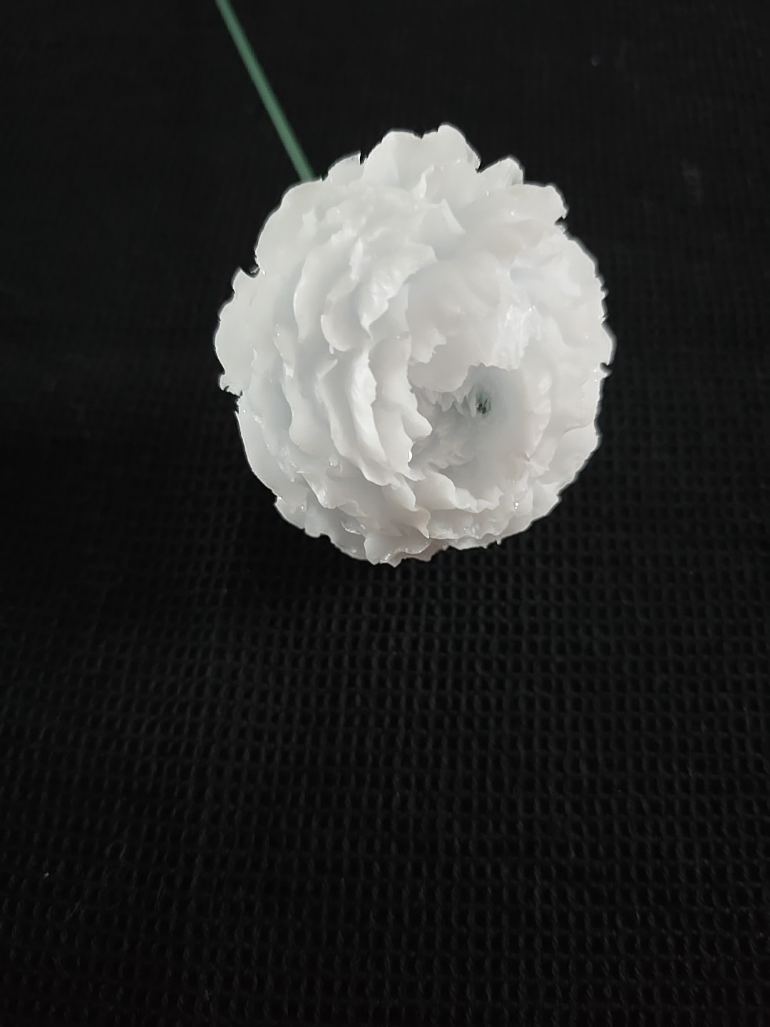 Resin White Flower Decoration Gift Stem. 579