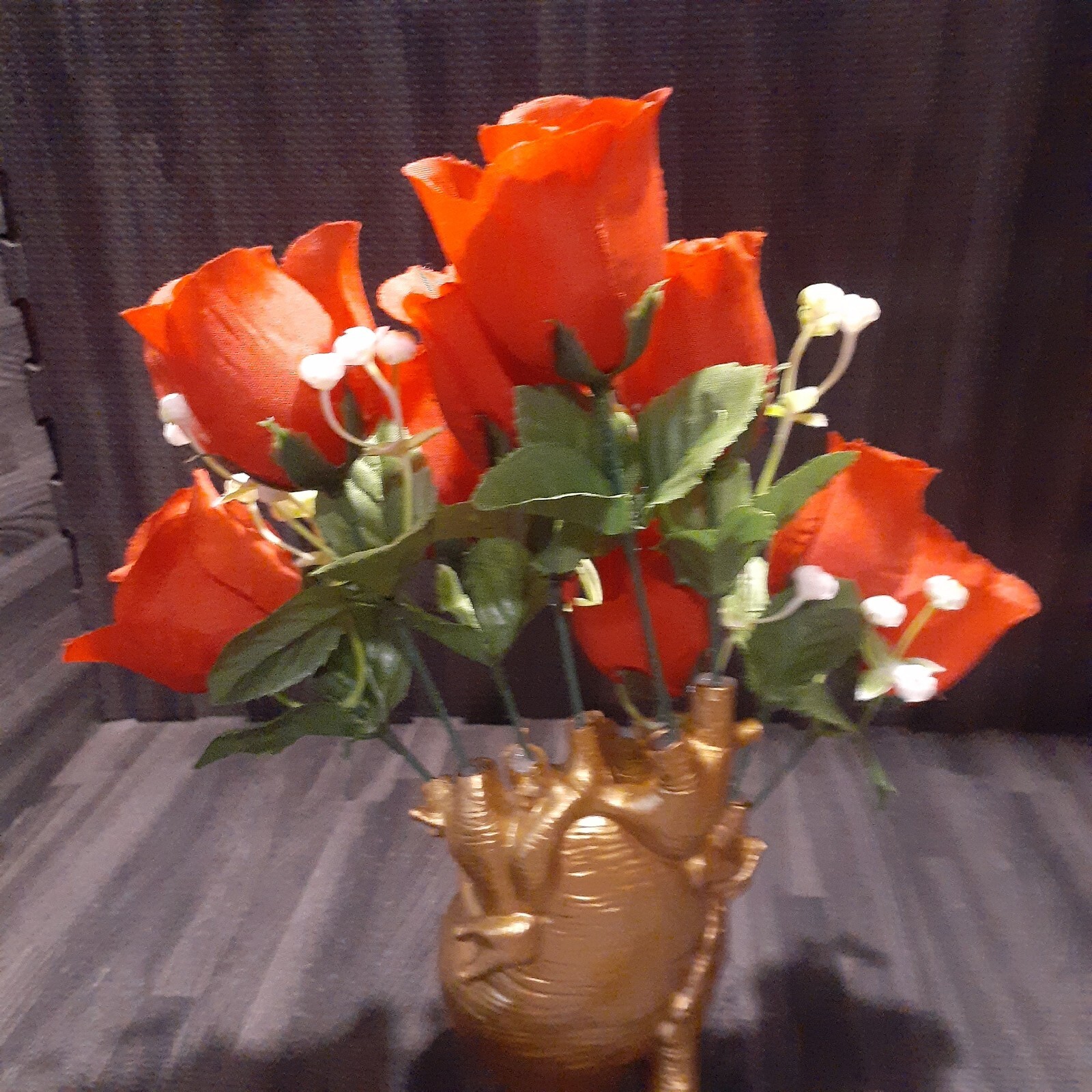 Goldtone Human Heart Faux Rose Display. Creepy Romantic Gift Halloween