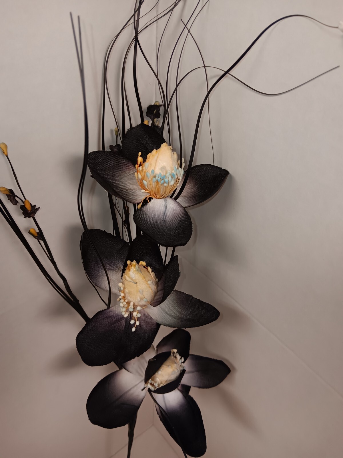 RARE ARTIFICIAL SILK FLOWERS MANY STYLES AND COLORS NEW