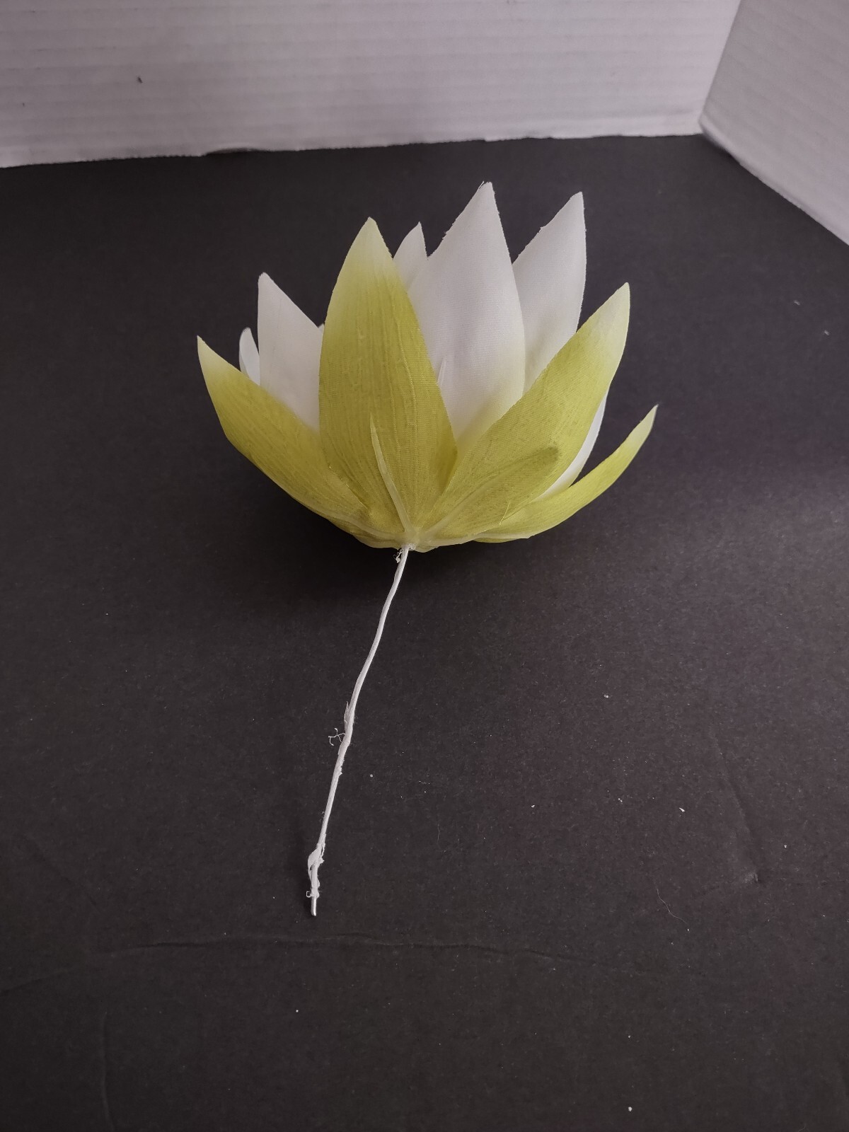 Artificial lotus blossom flower Stems (Six Stems) FL3502CR