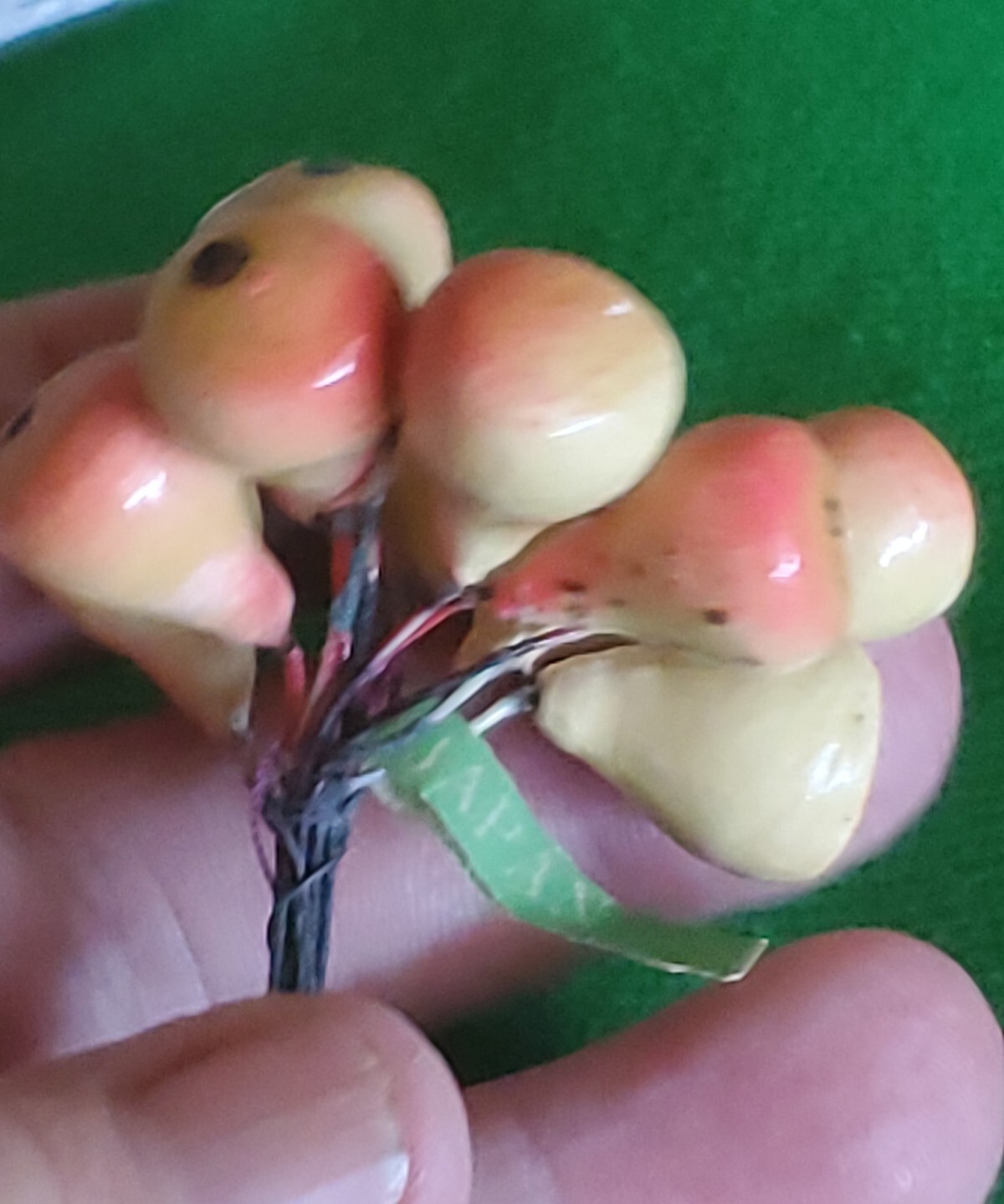 Vntg Artificial Glossy Foam Mini Pears Fruit 11 Count & Gold Spray Picks 8 Count