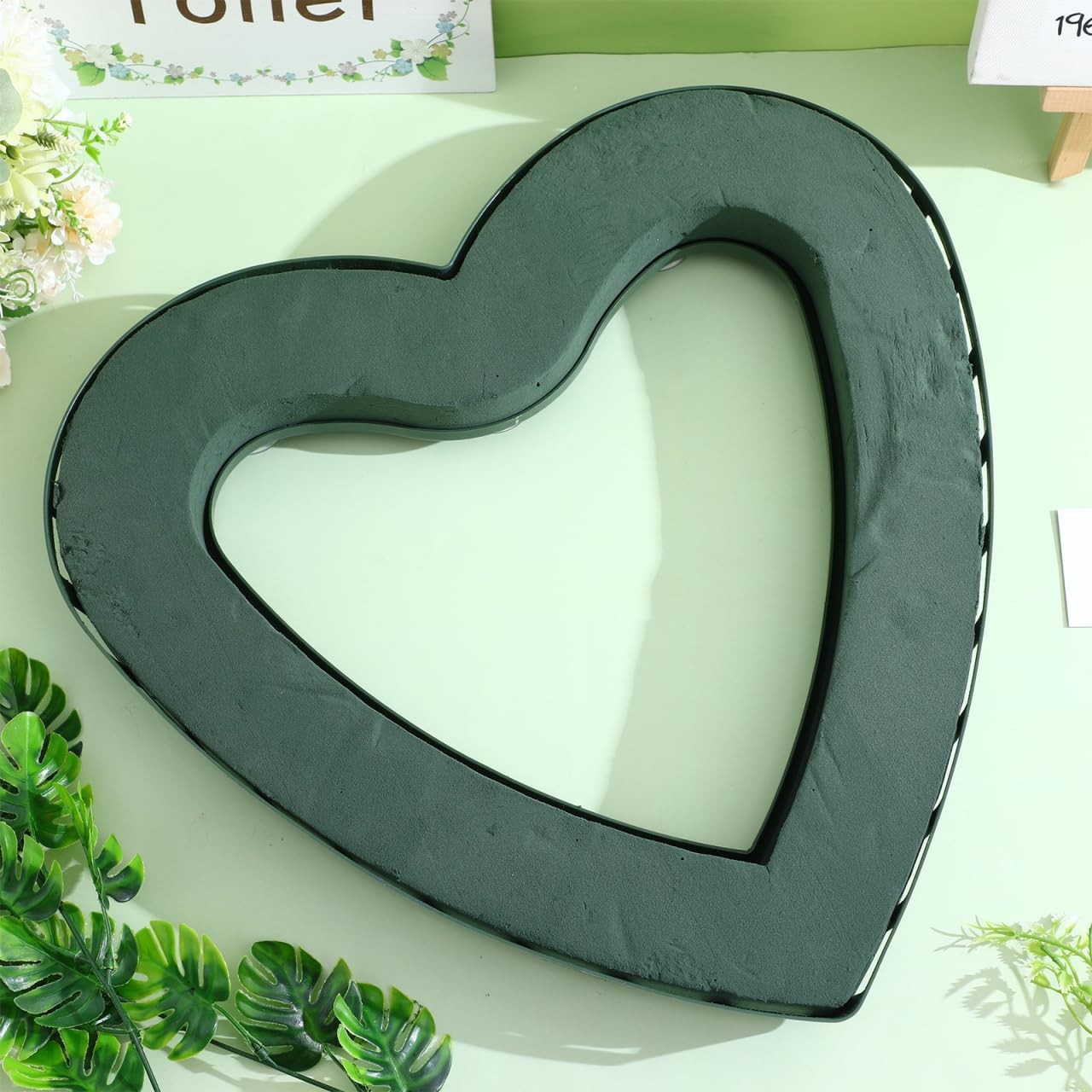 Heart Shaped Floral Foam Cage Suction Cup Fresh Artificial Dry Wet Holder