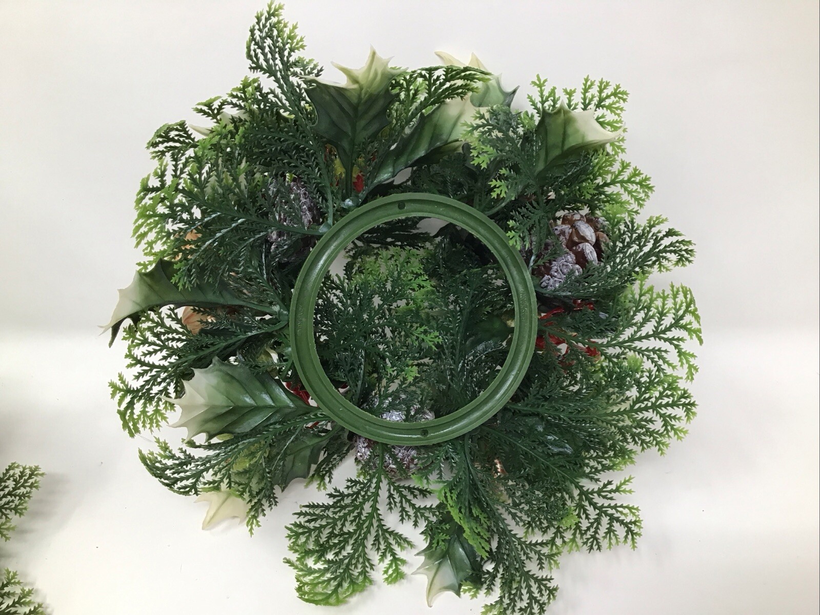 Christmas Wreath Ring Plastic Set Of 3 Berries Holly Bulbs Greens Vintage