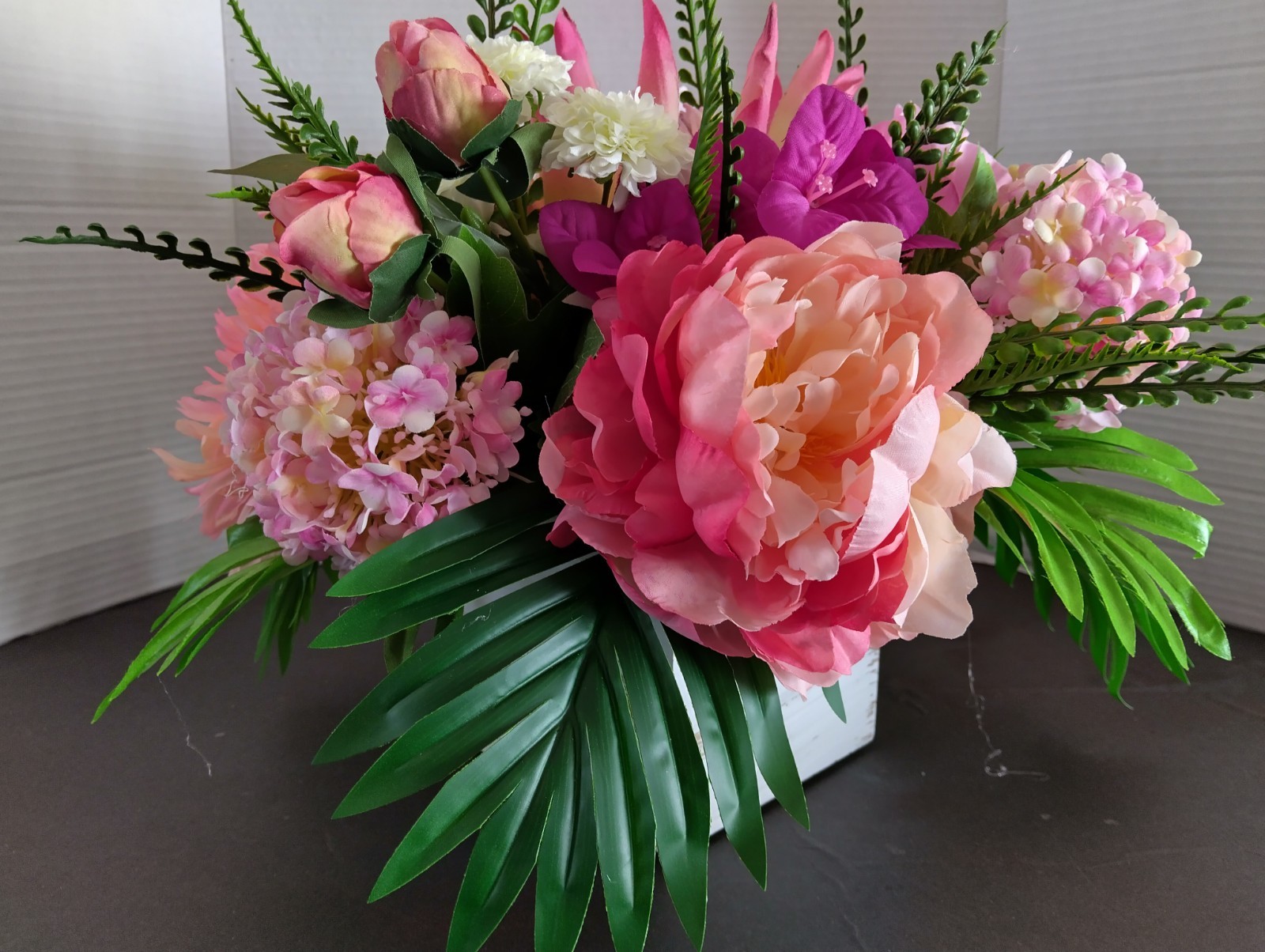 Think Spring Table Centerpiece (ROUND)