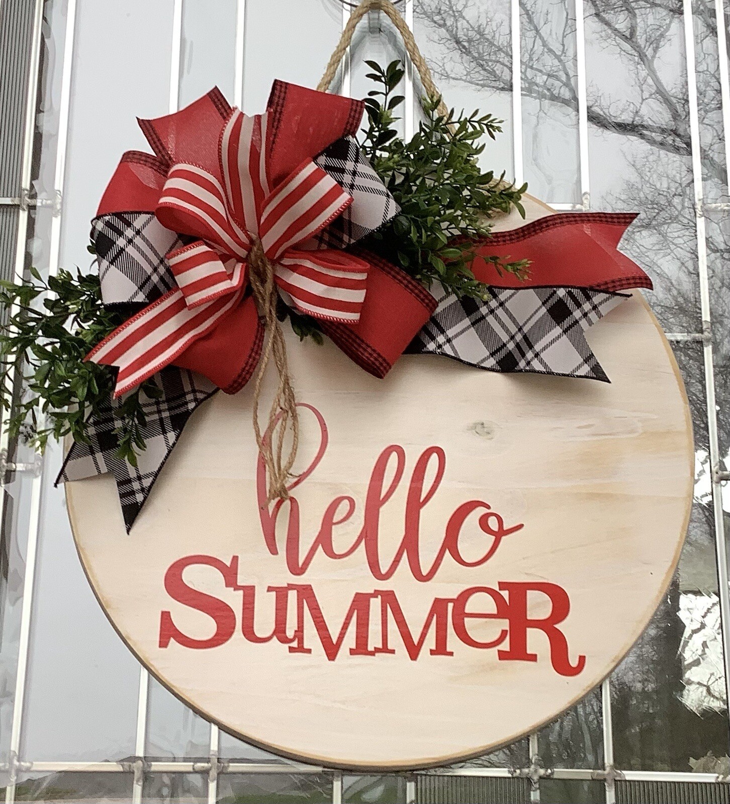 “Hello Summer” Round Front Door Wooden Wreath, Farmhouse Door Wreath Wall 18″