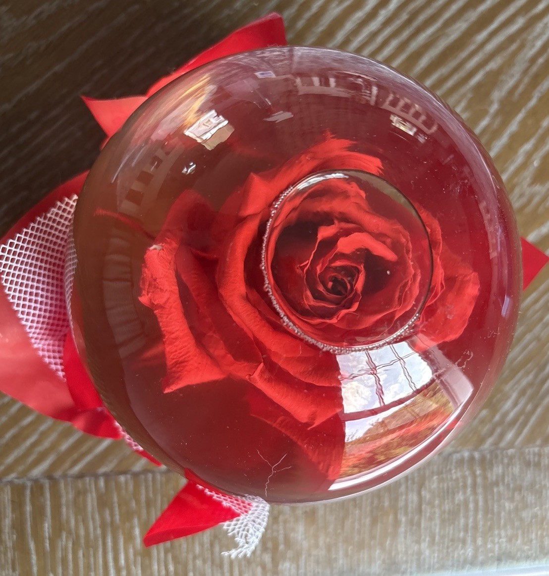 Vintage Forever Red Rose In Glass Ball Clear Water Dome Globe Large 6.5″