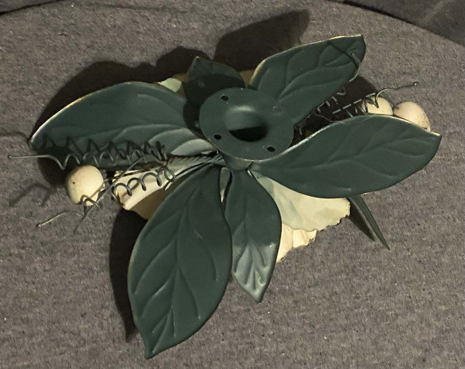 Rustic Metal Flower Wreath Magnolia Leaves Berries 10” Farmhouse Decor
