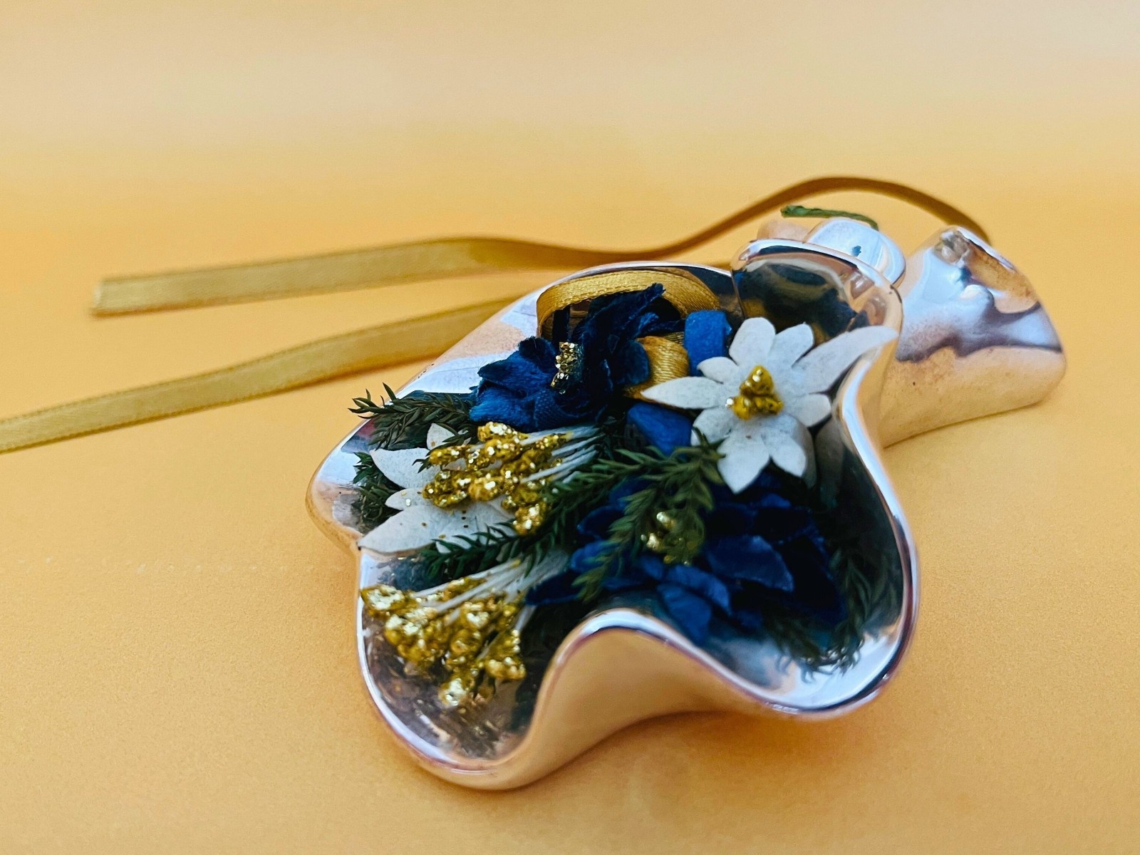 Jewelry Home Deco Vintage Italian ARDÈ Laminato AG Floral Jewel Preserved Flower