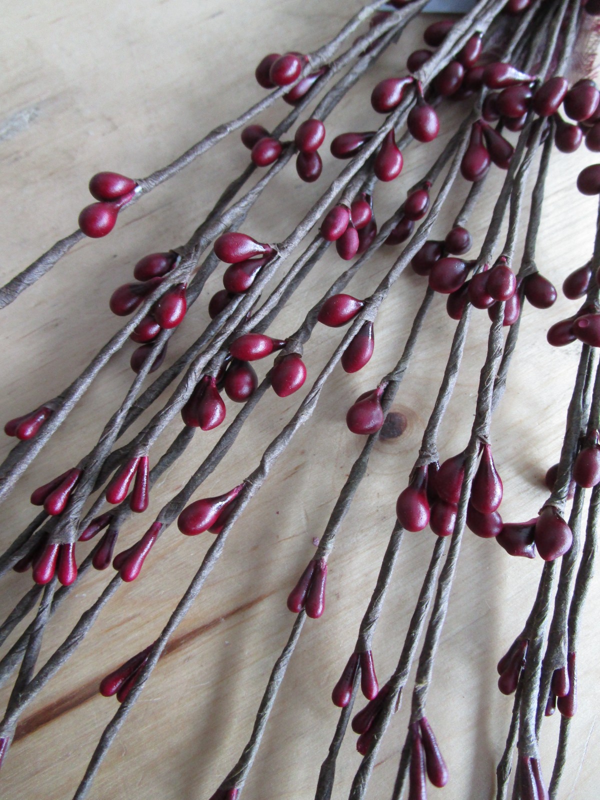 Pip Berry Wispy Teardrop Rustic Primitive Pip Berries Swag Rustic Burgundy NEW