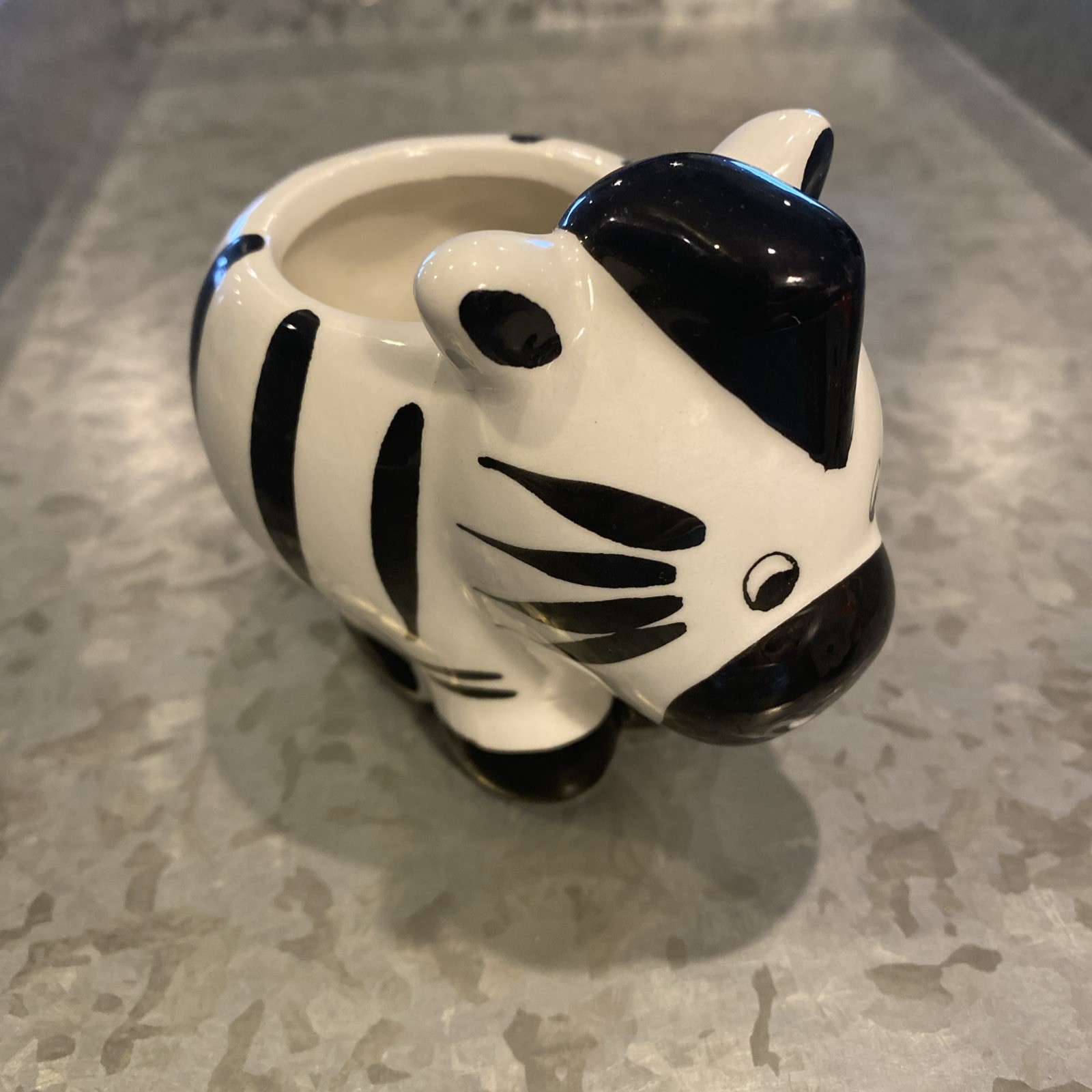 Zebra Cute Baby Animal Ceramic Succulent Flower Air plant Holder Pot- New