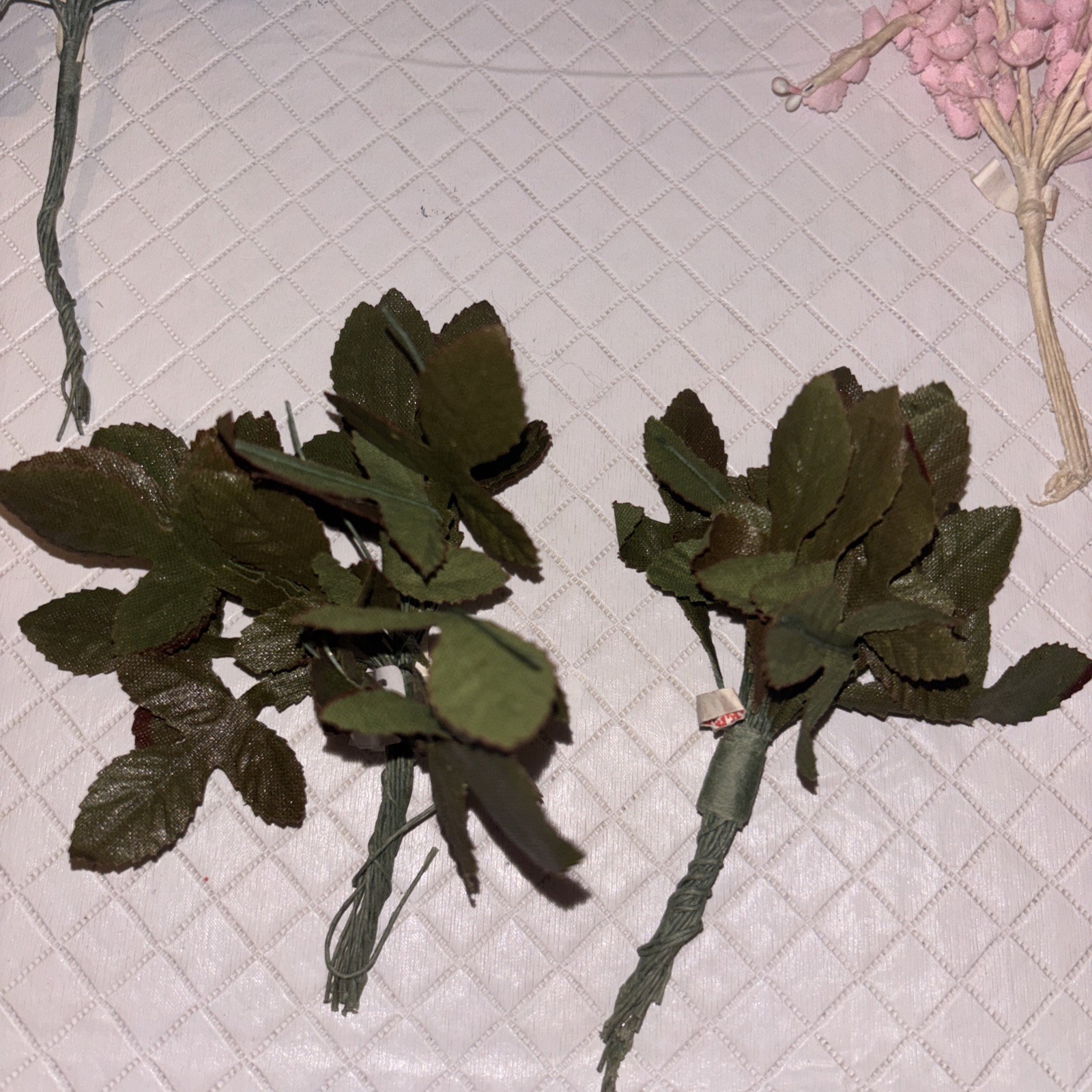 Artificial Wire Steam Flowers 5 To 7 Inches In Length Lot Of 28