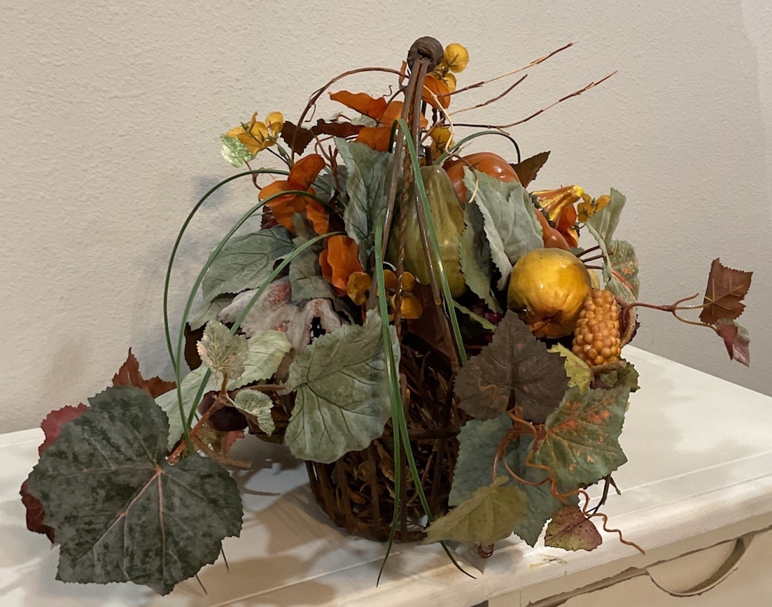 Rustic Metal Basket Fall Leaf Fruit Vegetable Floral Arrangement Centerpiece
