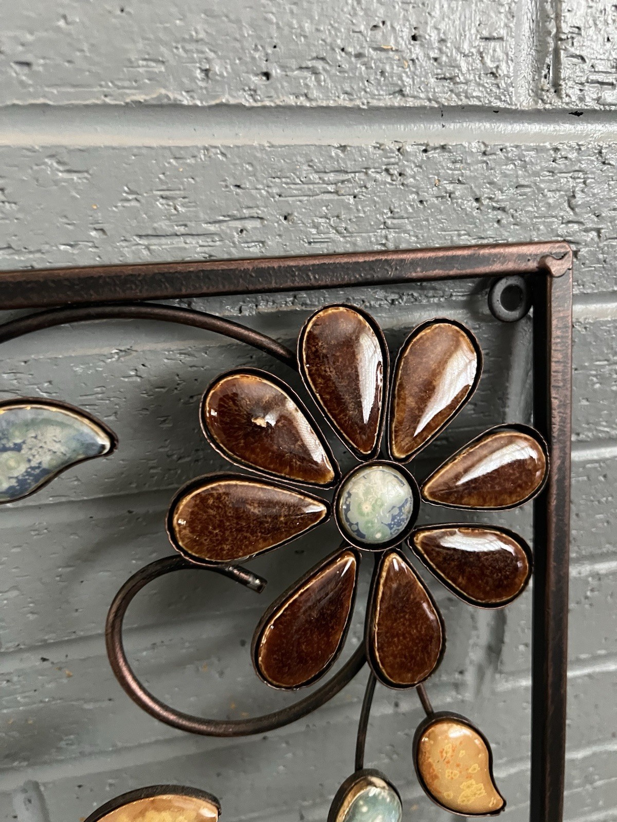 Unique Square Brown Metal Mosaic Style Curled Leaf. Hanging Decor 14 X 14in