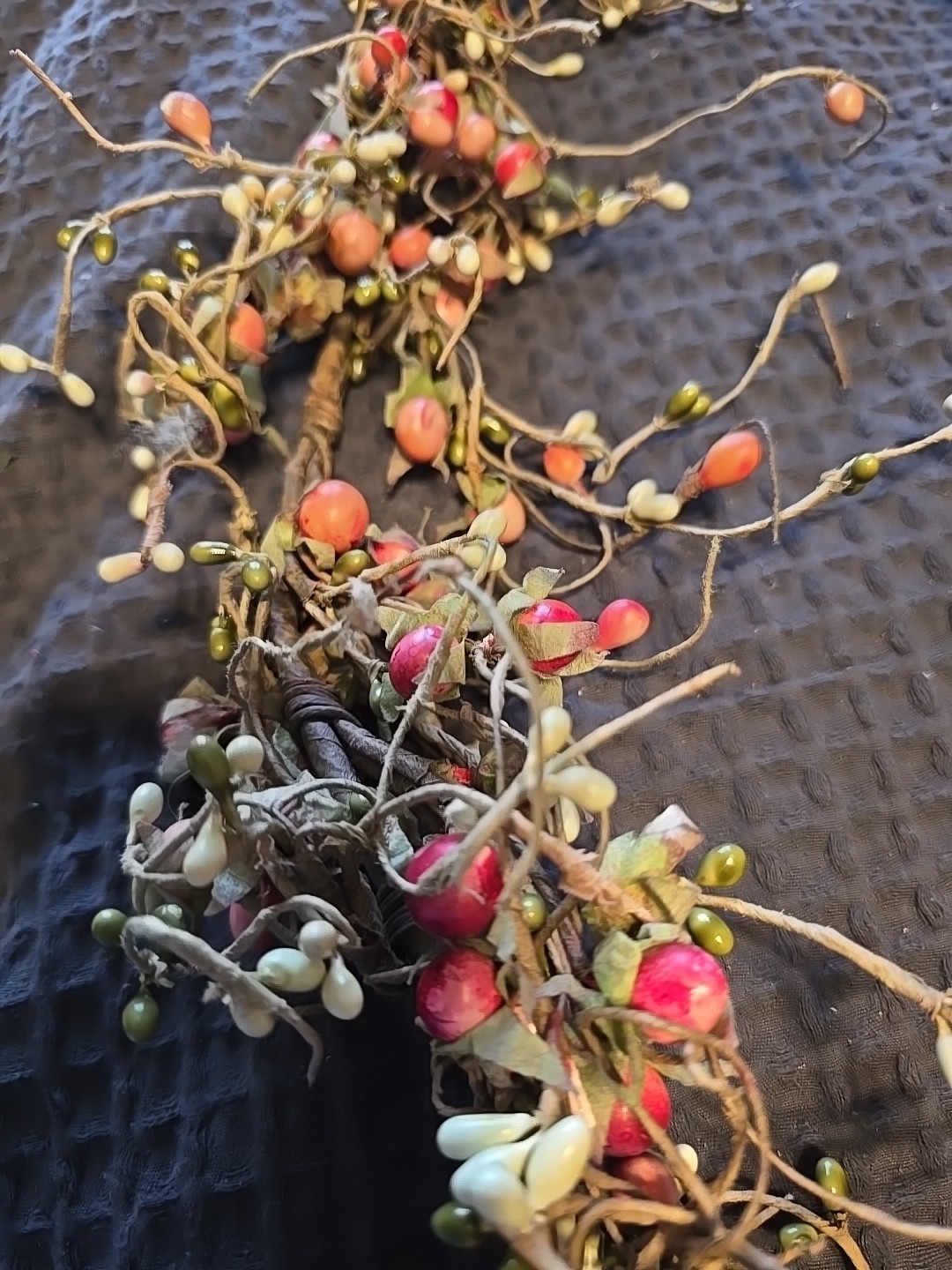 Artificial 4′ White And Pink Berry Roping With Natural Looking Twig Base