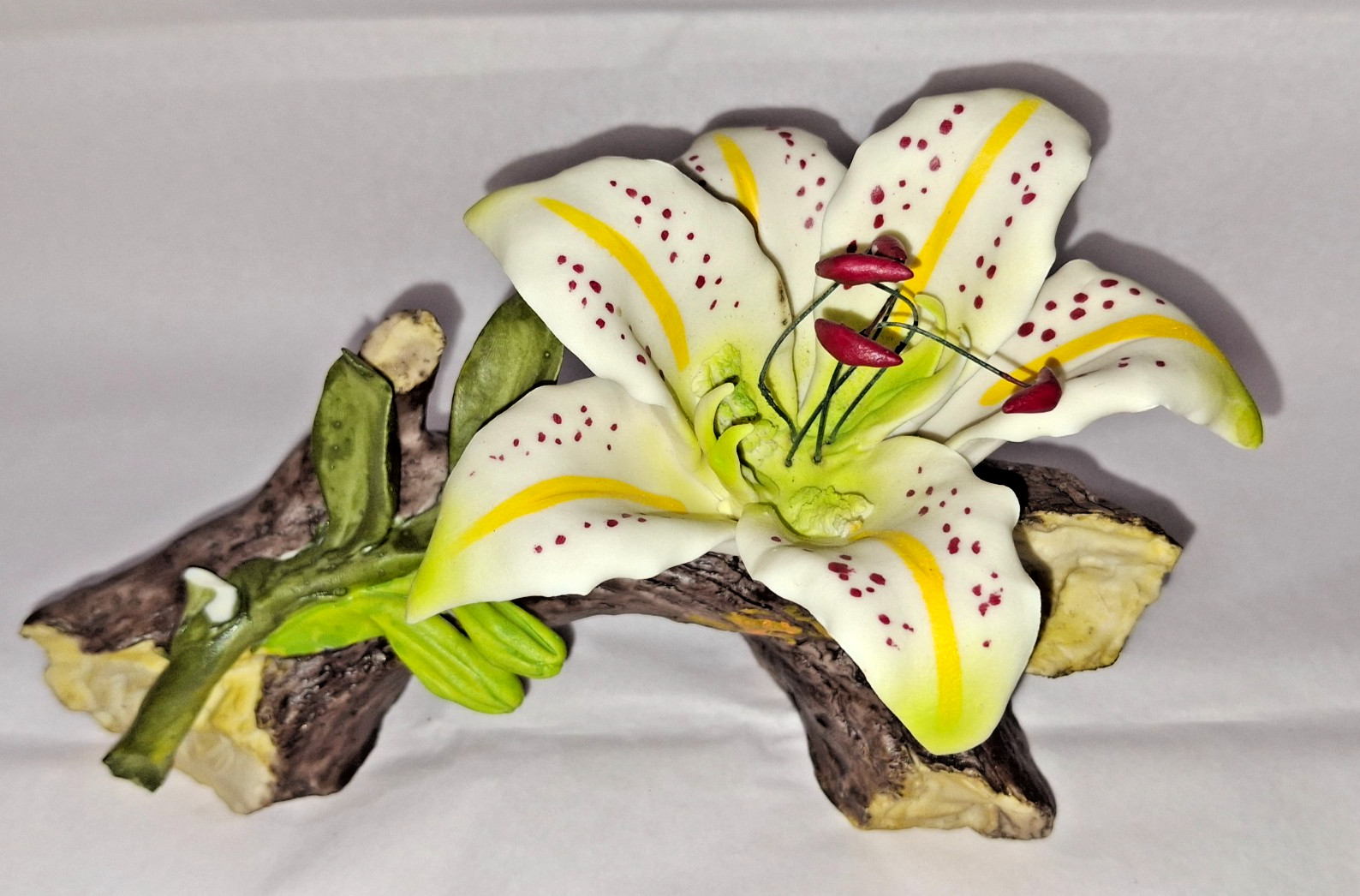VTG Rare Tiger Lily Branch Cream Yellow Green Italy Porcelain Has Damage